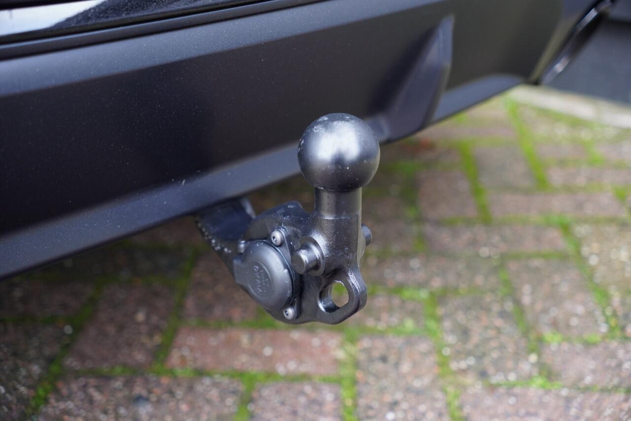 Audi A6 Avant Competition e-hybrid Quattro 270KW - PERF. S SEATS - VIERWIELBESTURING - PANODAK - B&O - TREKHAAK - LUCHTVERING -