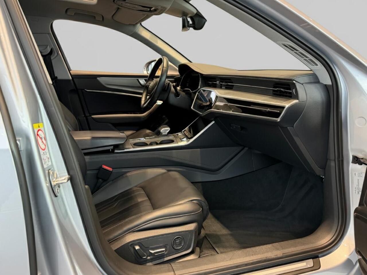 Audi A6 Avant 50 TFSI e quattro Advanced edition 299pk | 98% SOH | Panoramadak | B&O | Lederen bekleding | Elektrische stoelen met geheugen | Matrix led | 360° Camera |