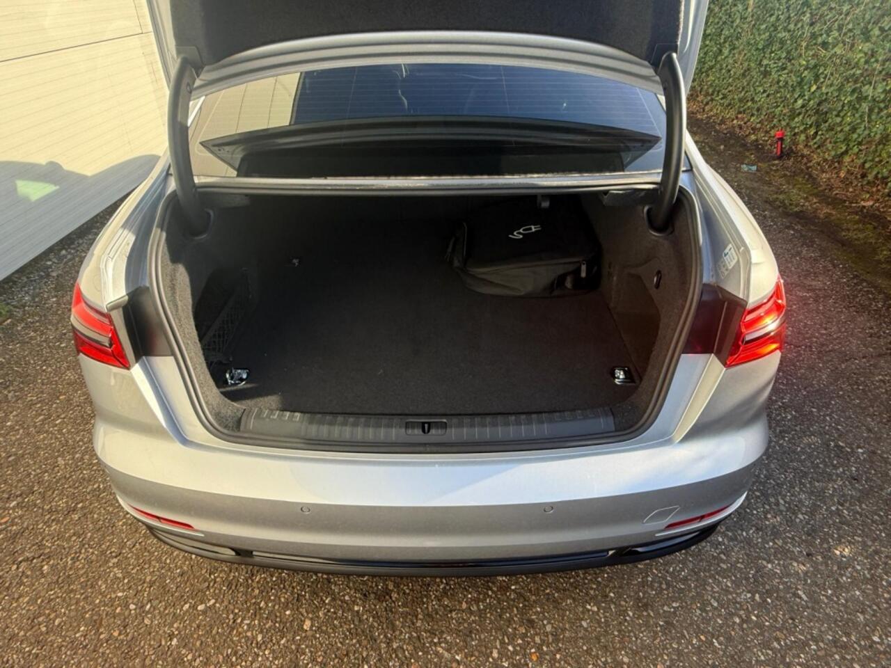 Audi A6 Limousine - 50 TFSI e quattro Business edition