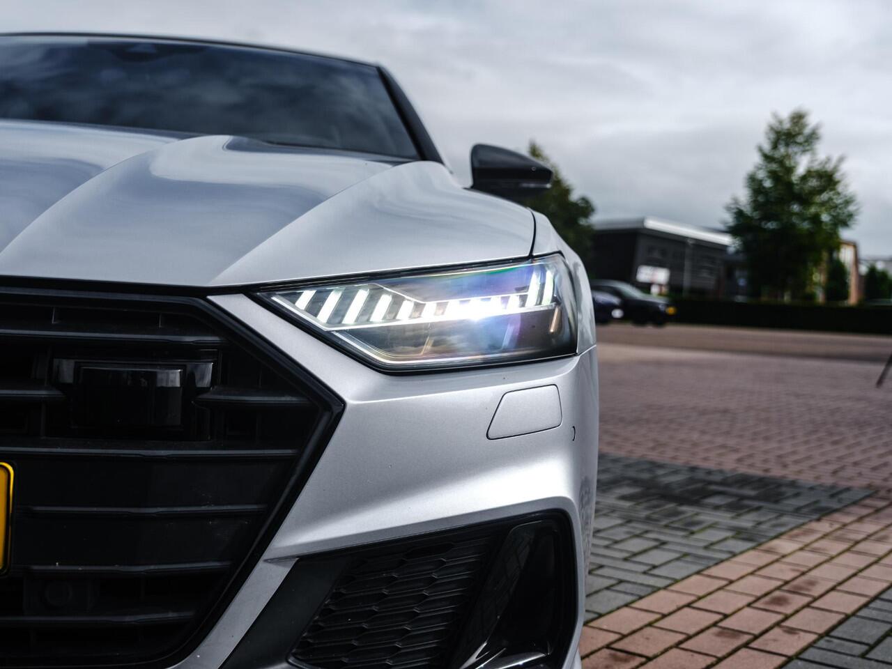Audi A7 Sportback 55 TFSI e quattro Competition | S-line | Volleder Valcona | Panodak | 4-zone ECC | LED |  Assistentie City & Tour pack | Achterbank verw | Adap onderstel | DAB | Hud | 360cam | Softclose | Etc..