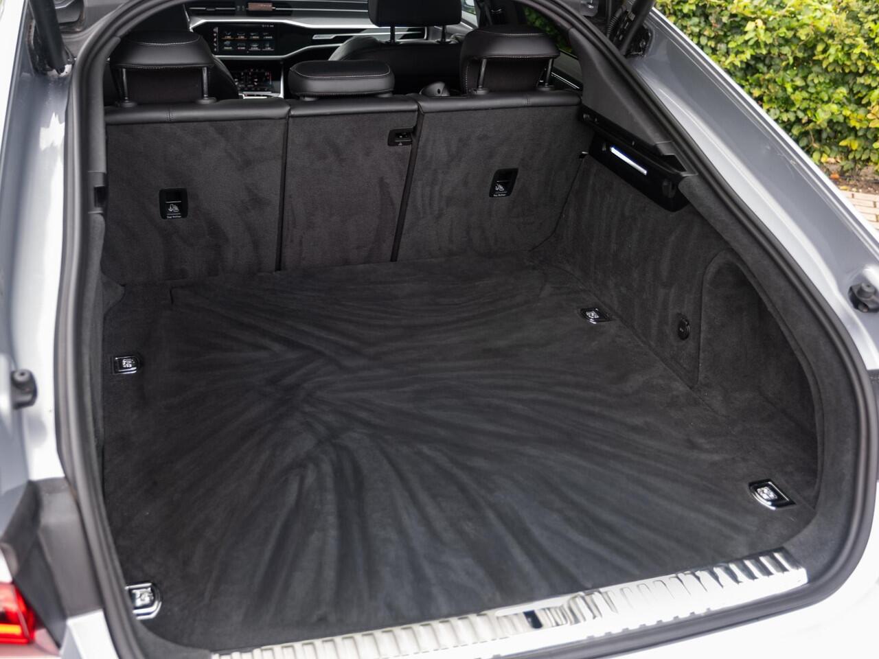 Audi A7 Sportback 55 TFSI e quattro Competition | S-line | Volleder Valcona | Panodak | 4-zone ECC | LED |  Assistentie City & Tour pack | Achterbank verw | Adap onderstel | DAB | Hud | 360cam | Softclose | Etc..