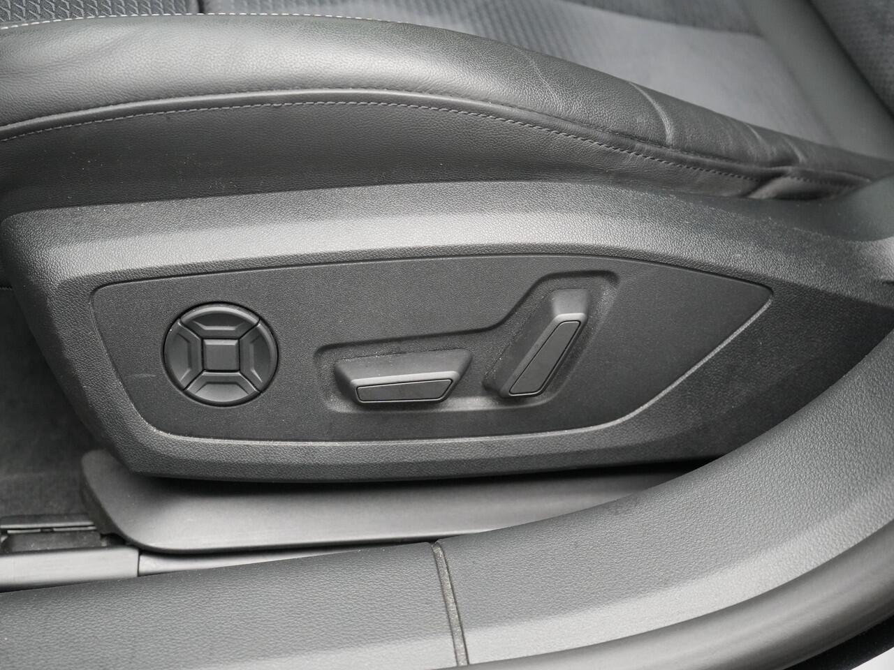 Audi A7 Sportback 50 TFSI e quattro S Line Plug In Hybrid 299pk Dealer O.H PHEV | Panodak | Adaptive Cruise | 360 Camera | Alcantara Sportstoelen Memory & Verwarmd | Apple Carplay | Blis | Navigatie | Virtual | DAB | 20"L.M |