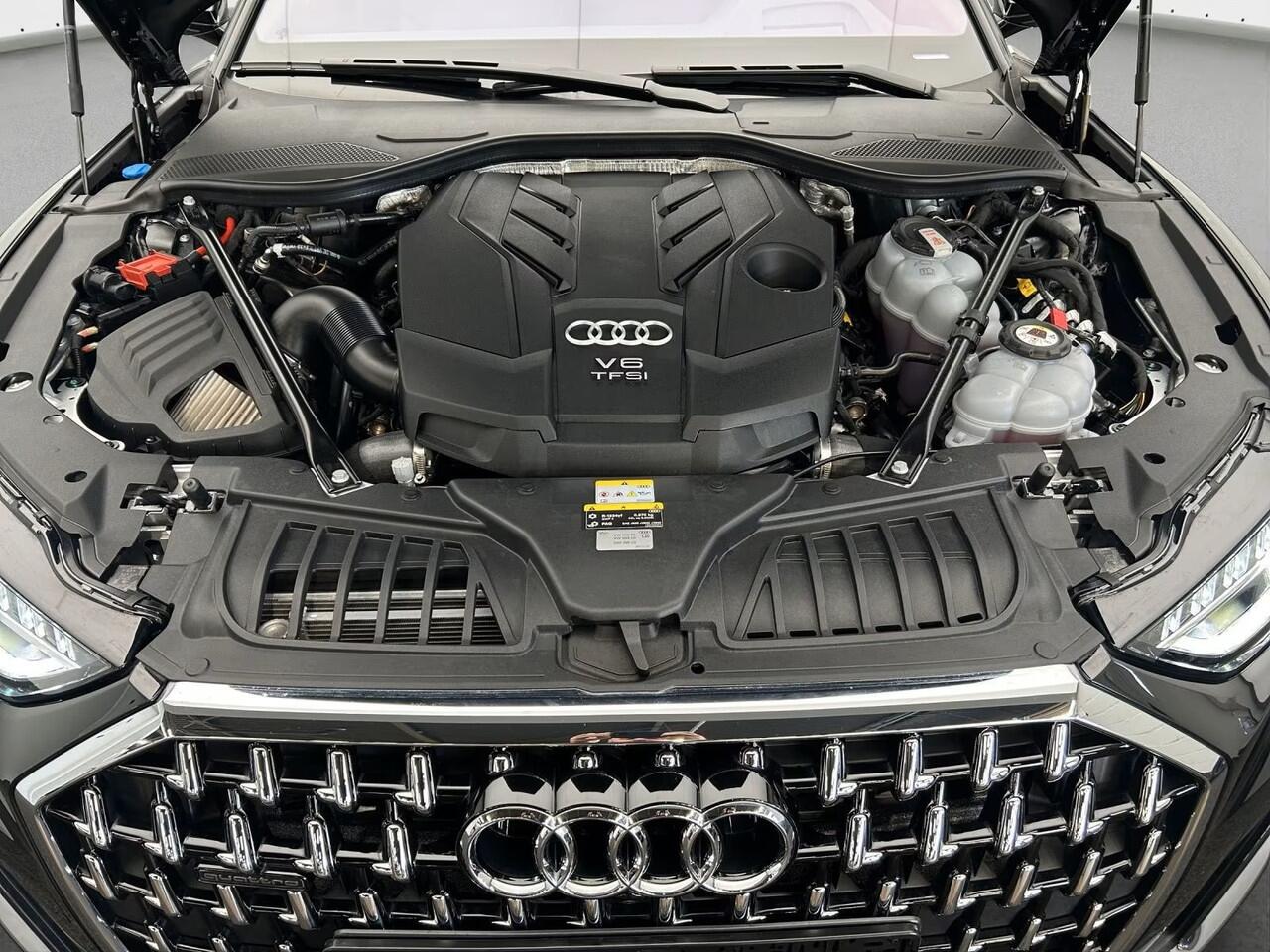 Audi A8 60 TFSI e quattro Lang 463 PK Individual Rear Seats Panoramadak Head-Up Bang en Olufsen