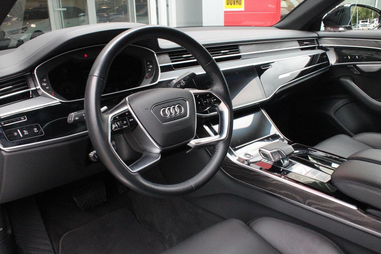 Audi A8 60 TFSI 450PK e-HYBRID QUATTRO PRO LINE PLUS | PANORAMISCH SCHUIF/KANTEL DAK | STUUR/STOEL VERWARMING | ELEKTRISCH BEDIENBAAR STUURKOLOM | SFEER VERLICHTING | COMFORT HOOFDSTEUNEN | LICHTMETALEN VELGEN 20" | BANG & OLUFSEN SOUND SYSTEM | SERVOSLUITING VOO