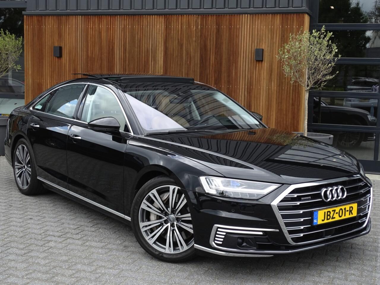 Audi A8 60 TFSIe 449PK V6 / B&O / Alcantara / Massage / TV / Matrix