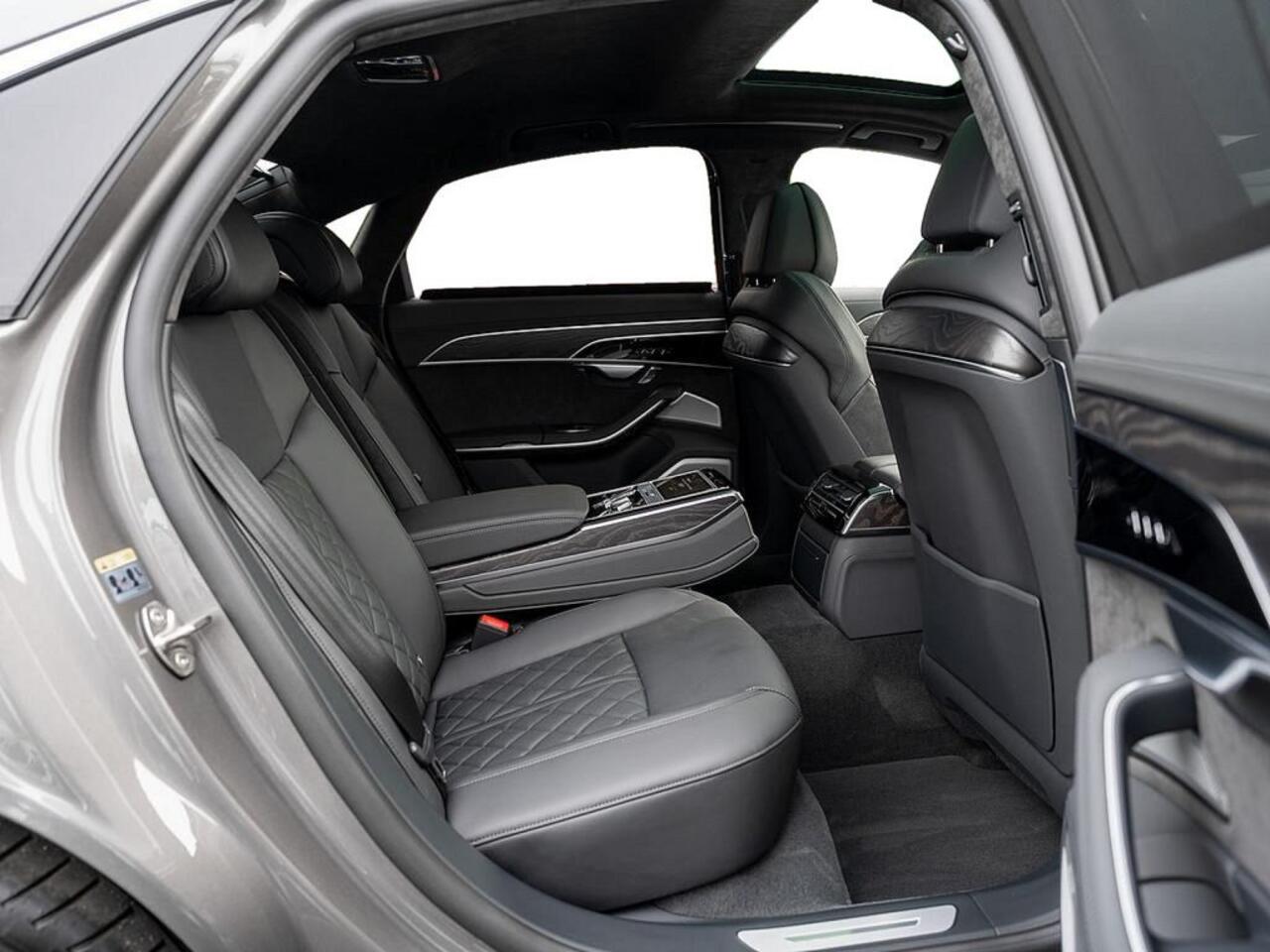 Audi A8 50 TDI Quattro 286 PK ACC Nachtzicht Stoelkoeling en massage Bang en Olufsen Glazen Schuifdak