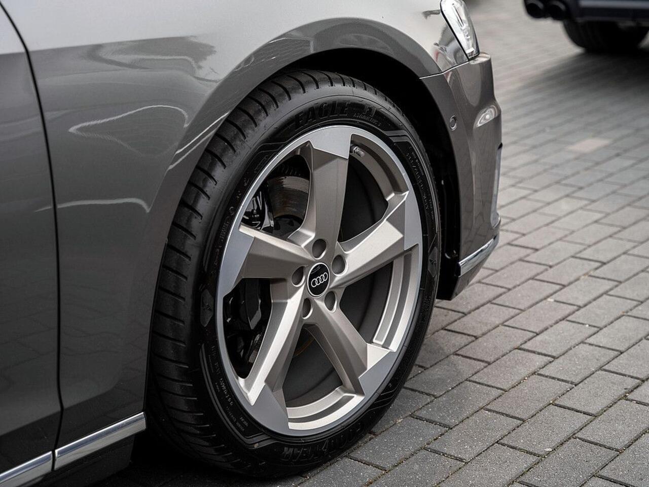 Audi A8 50 TDI Quattro 286 PK ACC Nachtzicht Stoelkoeling en massage Bang en Olufsen Glazen Schuifdak