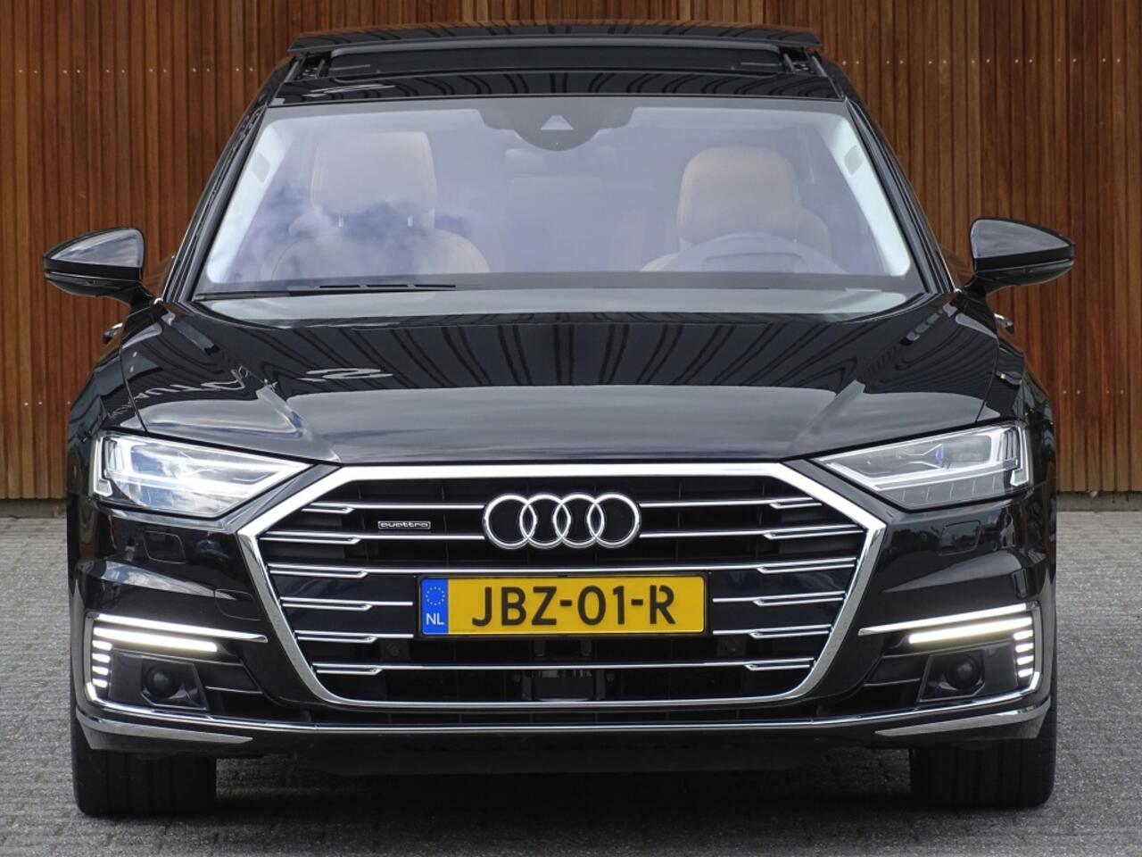 Audi A8 60 TFSIe 449PK V6 / B&O / Alcantara / Massage / TV / Matrix