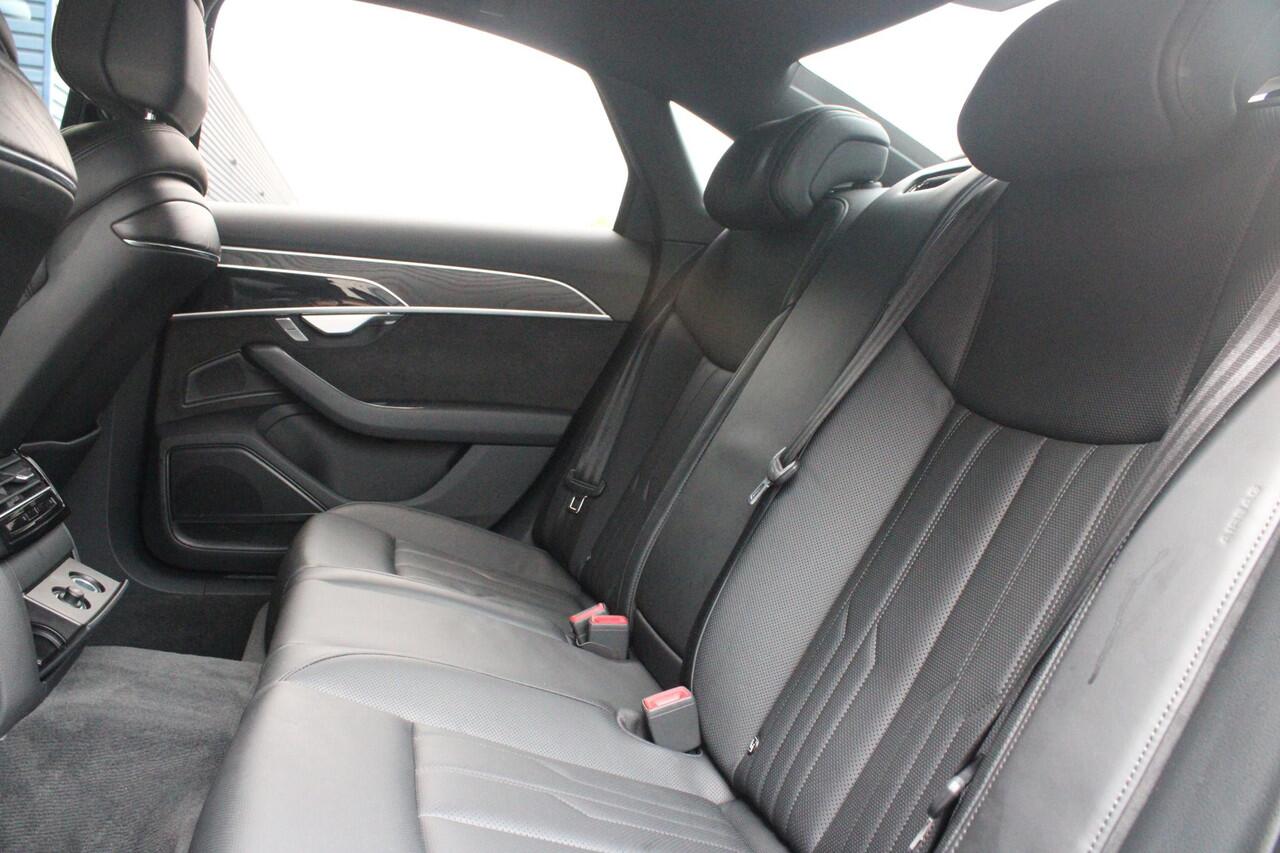 Audi A8 60 TFSI 450PK e-HYBRID QUATTRO PRO LINE PLUS | PANORAMISCH SCHUIF/KANTEL DAK | STUUR/STOEL VERWARMING | ELEKTRISCH BEDIENBAAR STUURKOLOM | SFEER VERLICHTING | COMFORT HOOFDSTEUNEN | LICHTMETALEN VELGEN 20" | BANG & OLUFSEN SOUND SYSTEM | SERVOSLUITING VOO