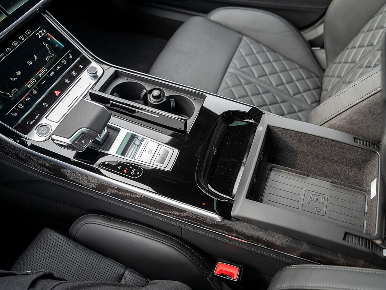 Audi A8 50 TDI Quattro 286 PK ACC Nachtzicht Stoelkoeling en massage Bang en Olufsen Glazen Schuifdak