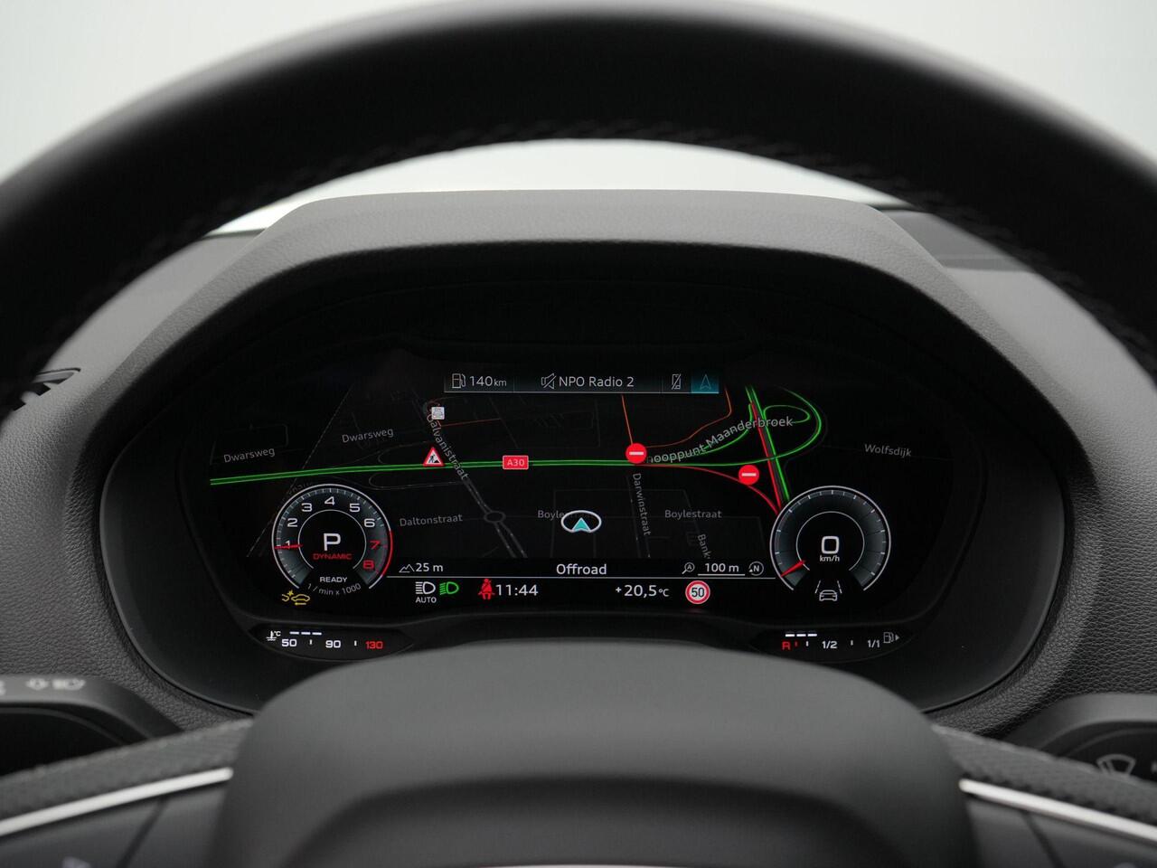 Audi Q2 35 TFSI 150 pk S-tronic S-Line | Panoramadak | Trekhaak | Demperregeling | Matrix LED | Stoelverwarming