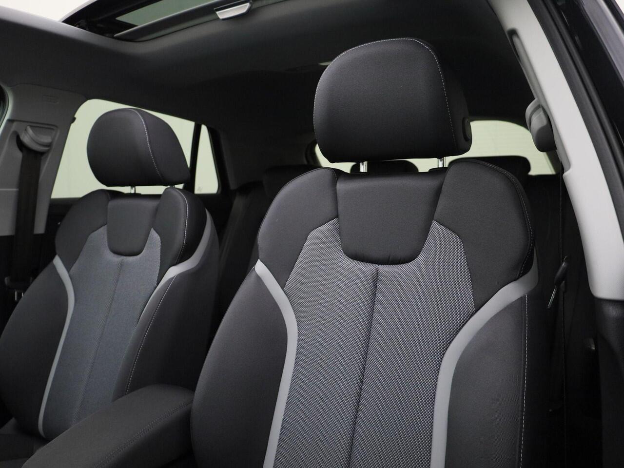 Audi Q2 35 TFSI/150PK S-Tronic S Edition · Panoramadak · Apple/Android Car Play · Camera + Parkeersensoren