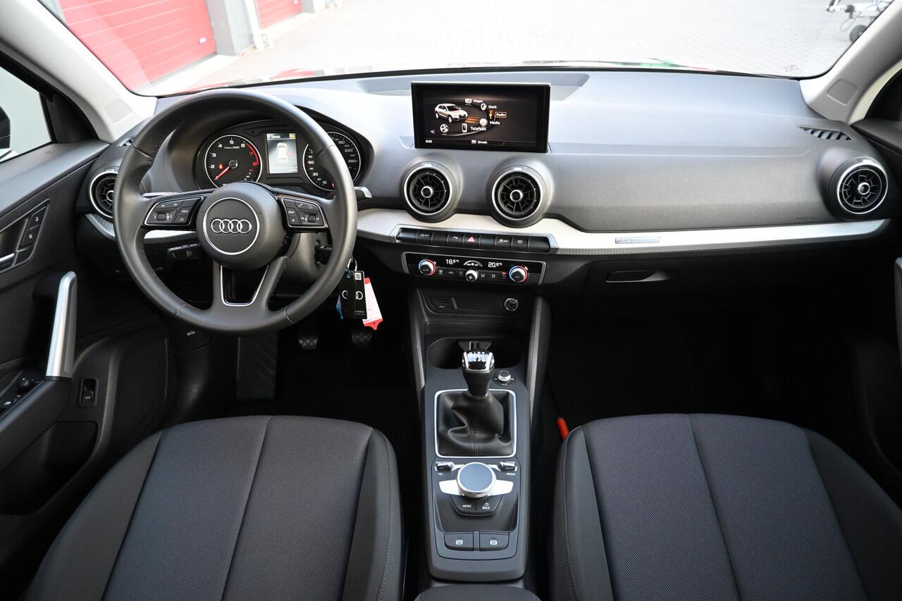 Audi Q2 30 TFSI Pro Line camera