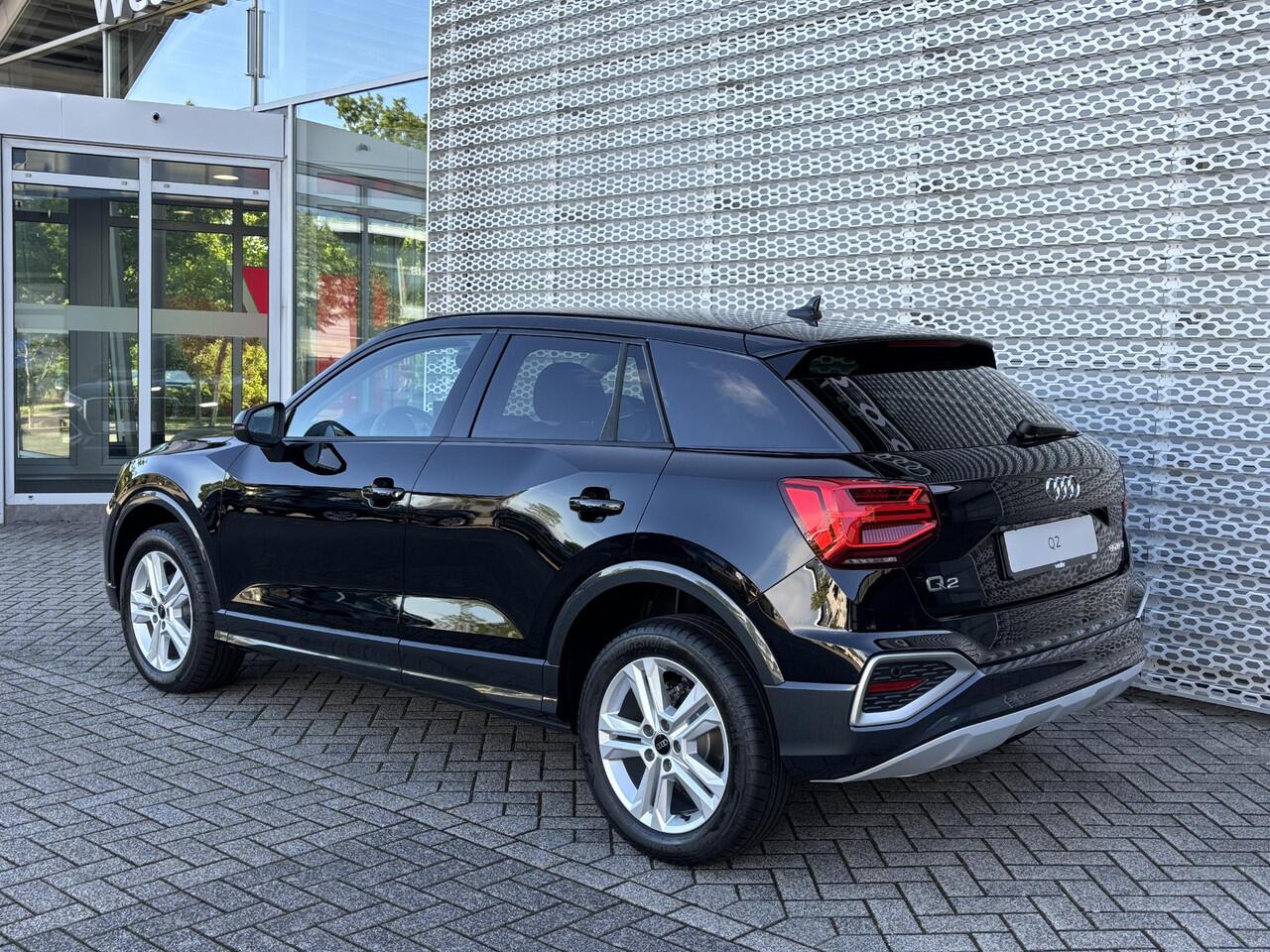 Audi Q2 Advanced edition 30 TFSI 85 kW / 116 PK Hatchback