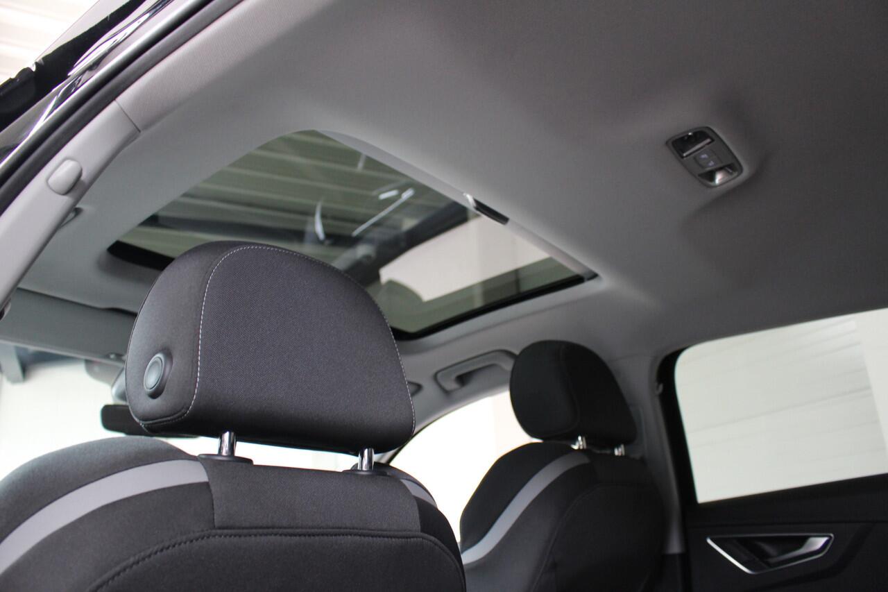 Audi Q2 35 TFSI S-Line Edition Automaat Navigatie | Panoramadak | El. achterklep | Camera