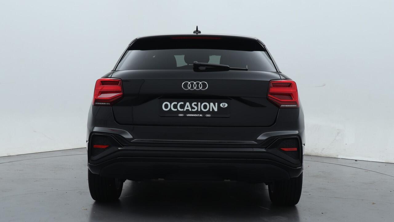 Audi Q2 35 TFSI S Edition | Stoelverwarming | Adaptive cruise | Carplay |