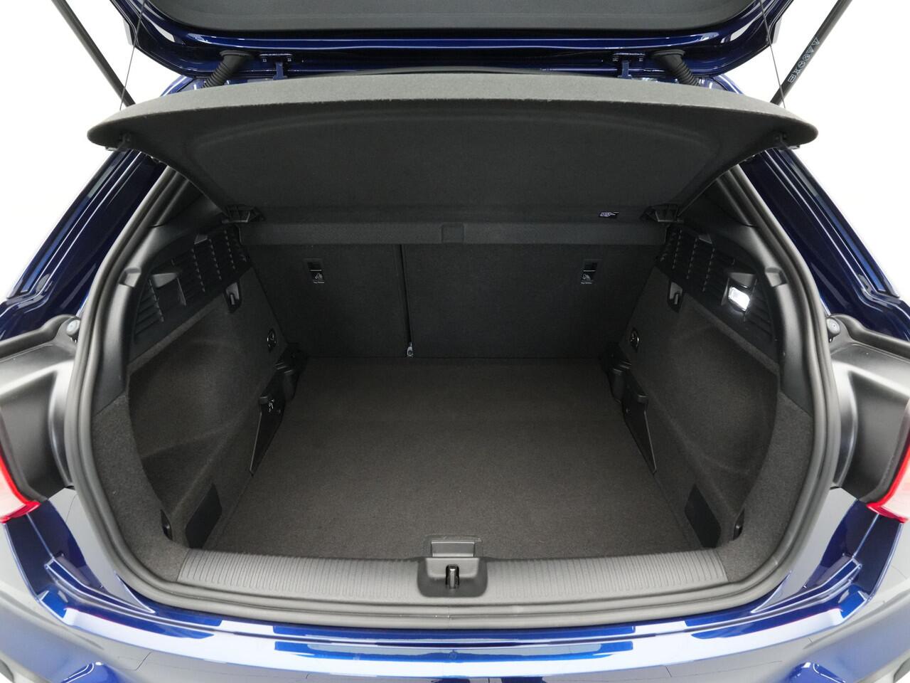 Audi Q2 35 TFSI S Edition S Line Navigatie Black Edition Virtual Cockpit