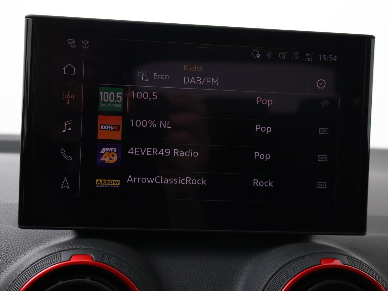 Audi Q2 35 TFSI S Edition | 150 PK | Automaat | Trekhaak | Matrix LED koplampen | S Line |