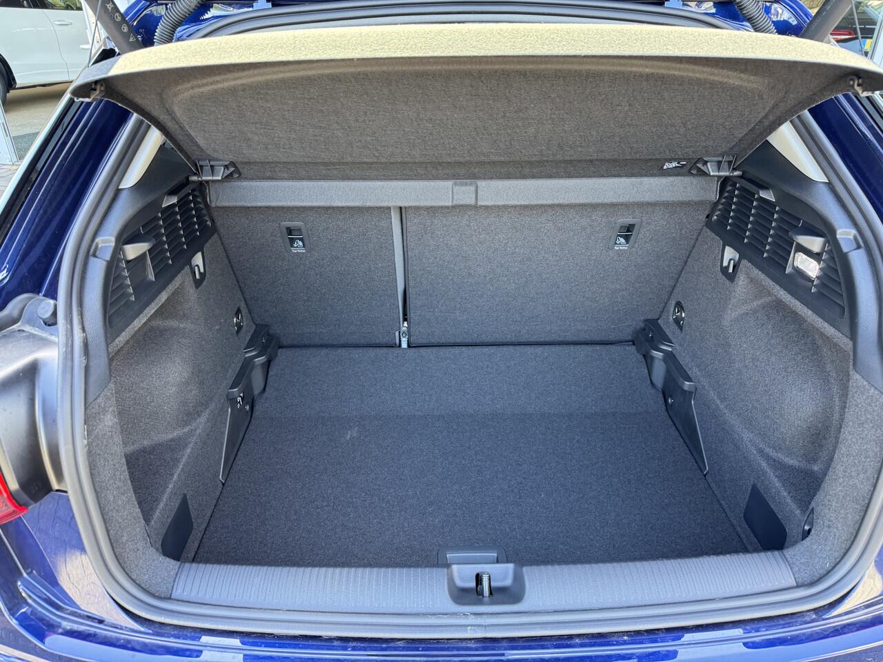 Audi Q2 35 TFSI S Edition Facelift | 18"| LED | ACC