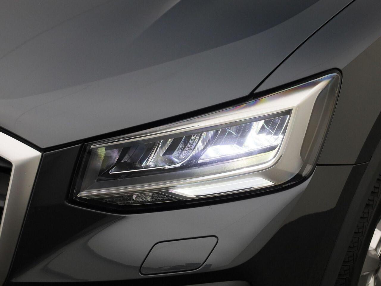 Audi Q2 35 TFSI/150PK Pro Line · Navigatie · Parkeersensoren · Navigatie · App connect