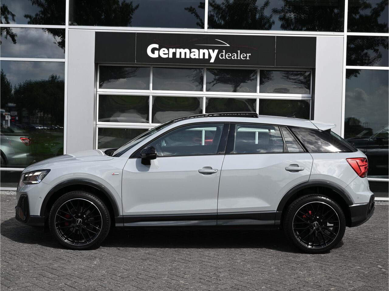 Audi Q2 35TFSI 150pk S-Line Pfeilgrau Pano B&O Virtual Matrix Camera 19-Inch