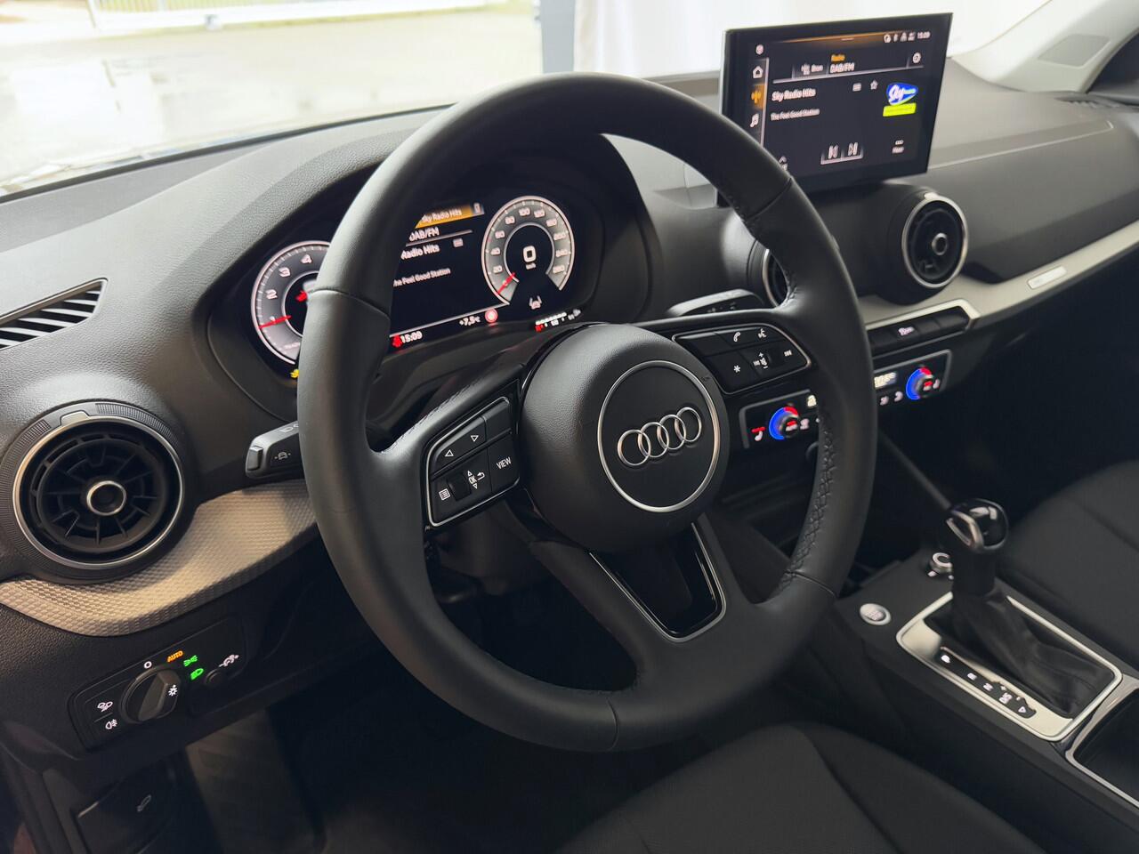 Audi Q2 35 TFSI 1.5 ?NIEUW MODEL? S EDITION 150PK VIR.COCKPIT ELEK.KLEP TOUCHSCREEN CARPLAY NAVI CAMERA MATRIX LED STOELVERW. PDC KEYLESS 11/2024