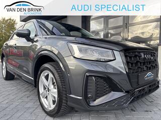 audi-q2-35-tfsi-s-line-black-editio