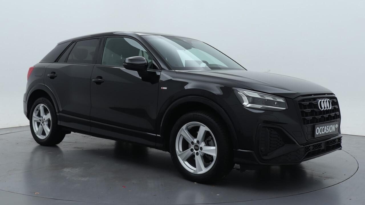 Audi Q2 35 TFSI S Edition | Stoelverwarming | Adaptive cruise | Carplay |