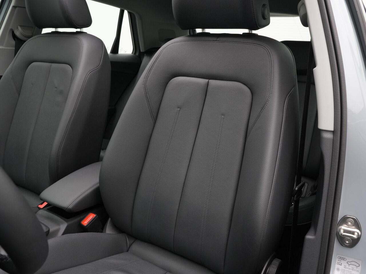 Audi Q2 1.0 30 TFSI 110 pk Advanced edition | Panoramadak | LED koplampen | Achteruitrijcamera | Side Assist | Cruise control | 17 inch