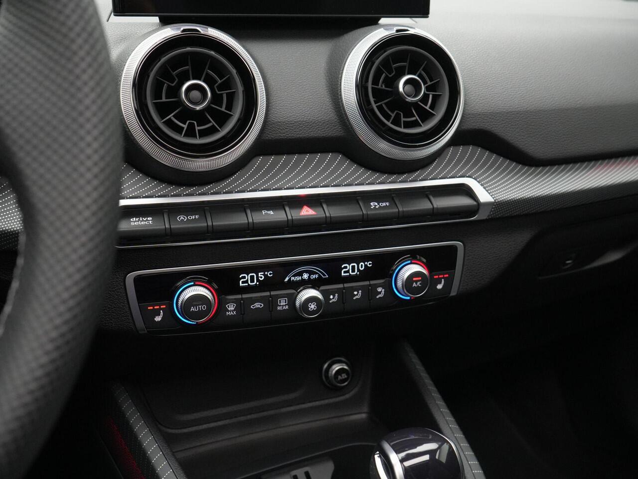 Audi Q2 35 TFSI 150 pk S-tronic Advanced edition / S-Line | Panoramadak | Trekhaak | Demperregeling | Matrix LED | Stoelverwarming