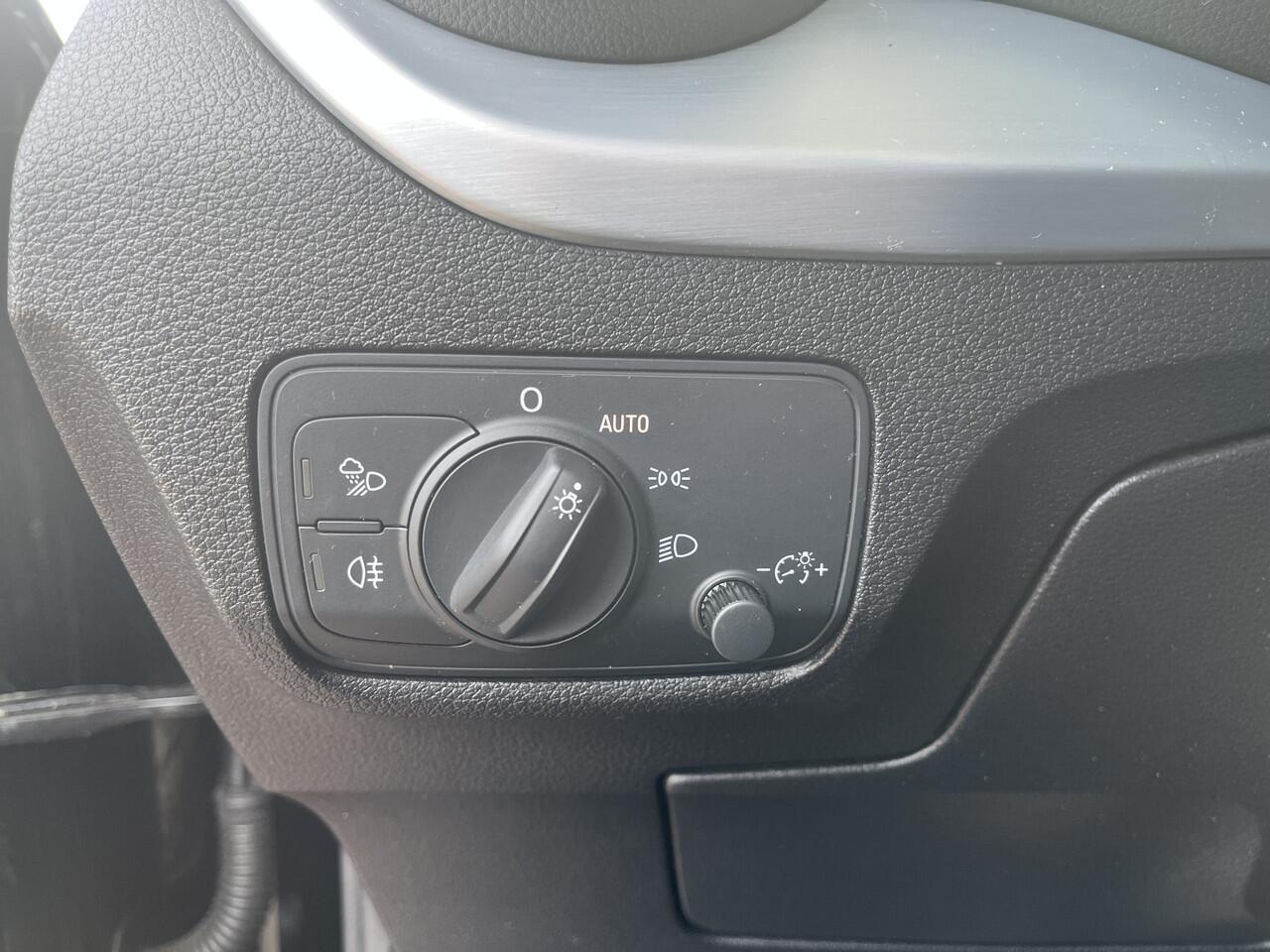 Audi Q2 30 TFSI Epic 115pk / LED verlichting / Parkeersensoren achterzijde / Navigatie / Climate control / 17''LMV