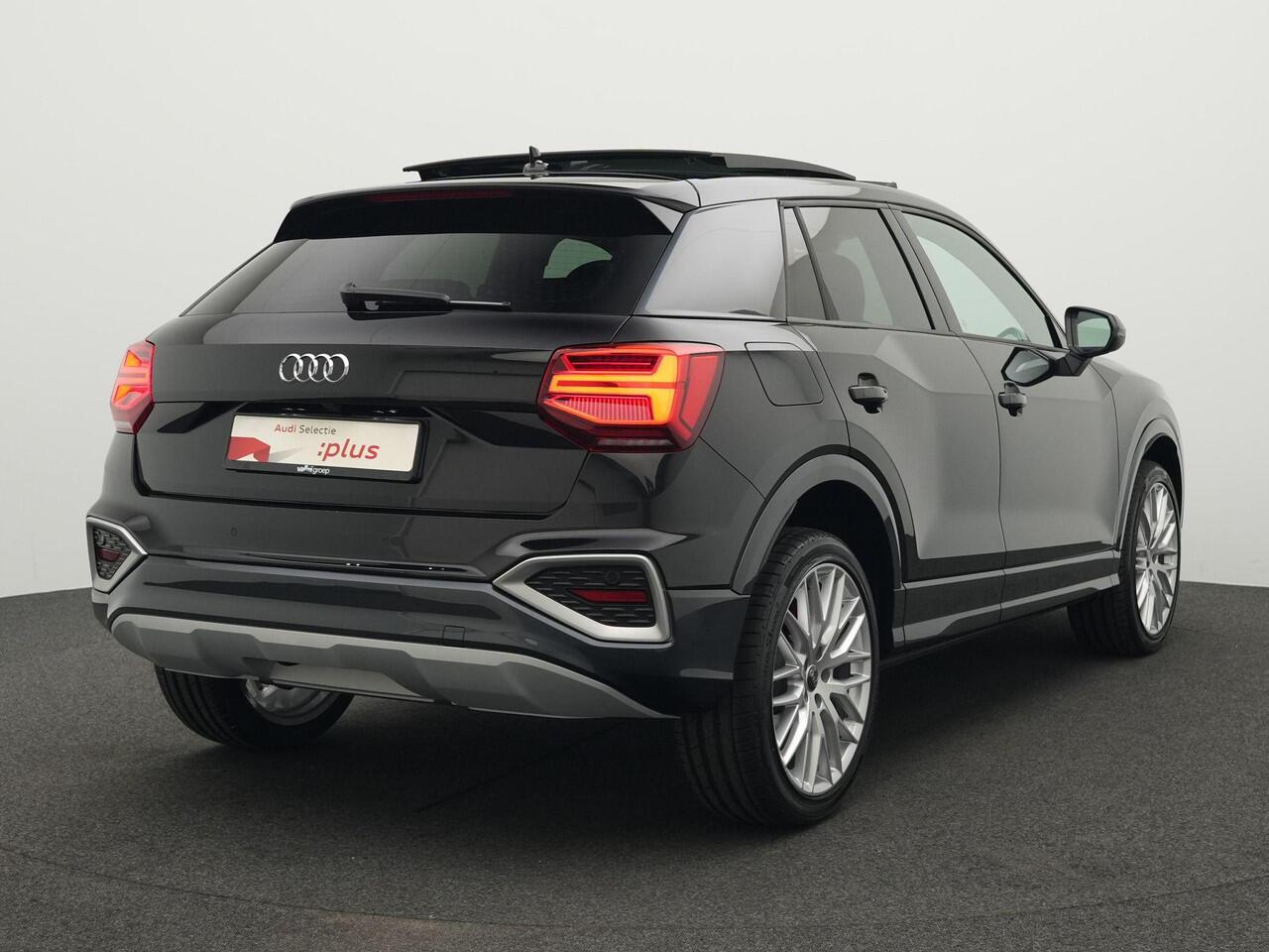 Audi Q2 35 TFSI 150 pk S-tronic Advanced edition / S-Line | Panoramadak | Trekhaak | Demperregeling | Matrix LED | Stoelverwarming