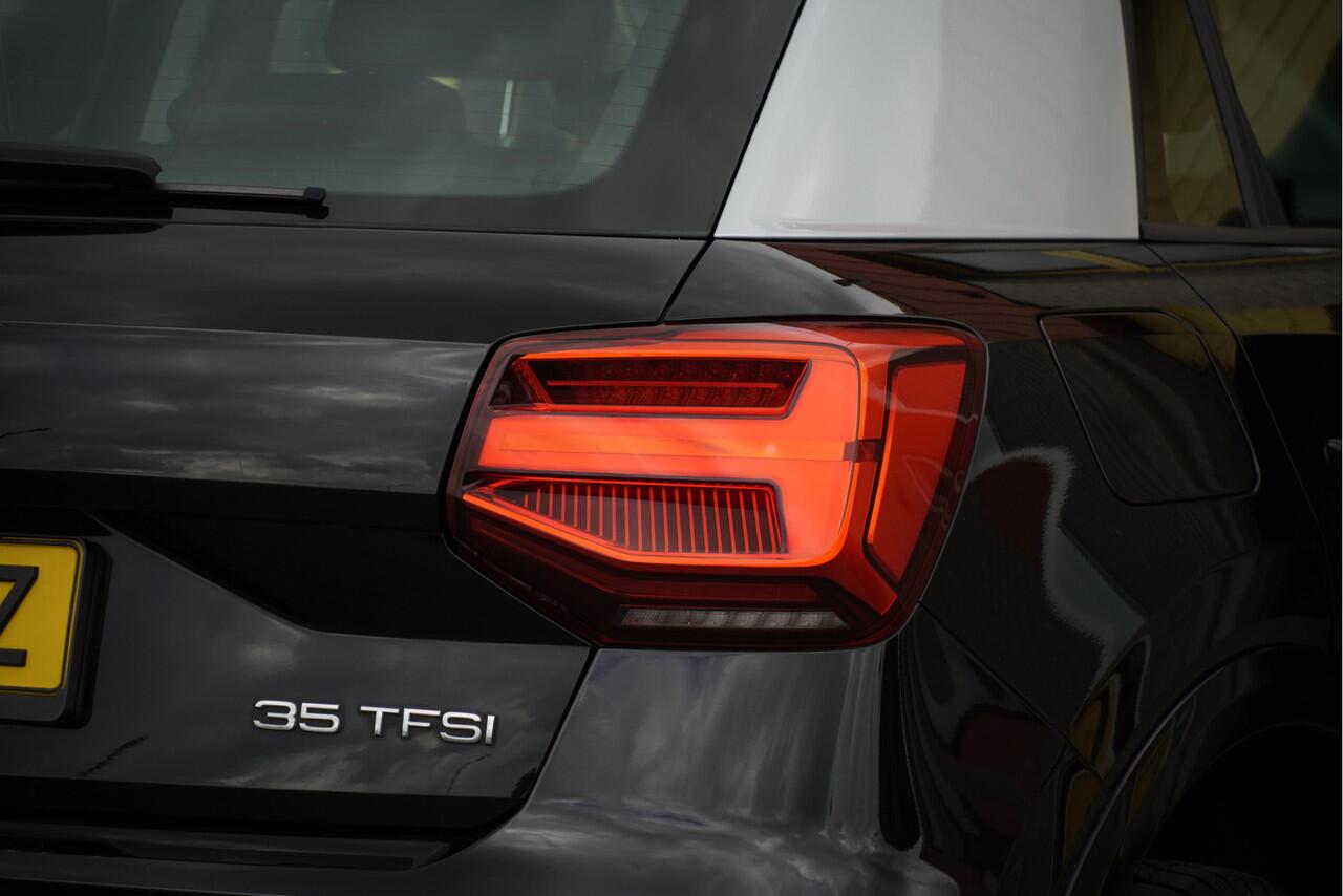 Audi Q2 35 TFSI 150PK! Automaat Epic BJ2020 Lmv 17" | Led V+A | Pdc | Navi | Dynamische knipperlichten | Climate control | Cruise control | Getint glas