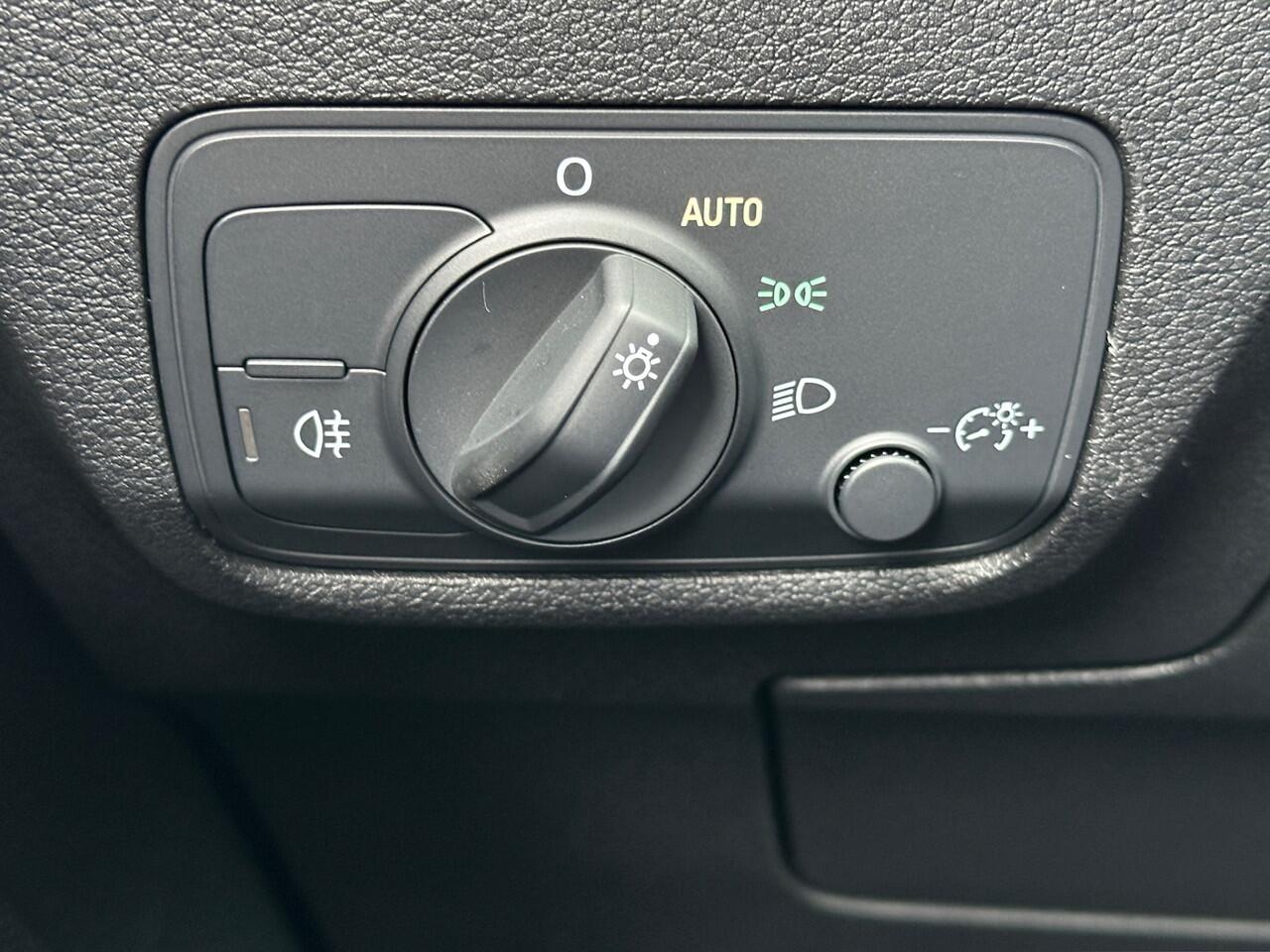 Audi Q2 35 TFSI 150pk S-tronic Advanced | Vernieuwd dashboard | Camera | Carplay | Adapt. Cruise | Rijklaar incl. garantie