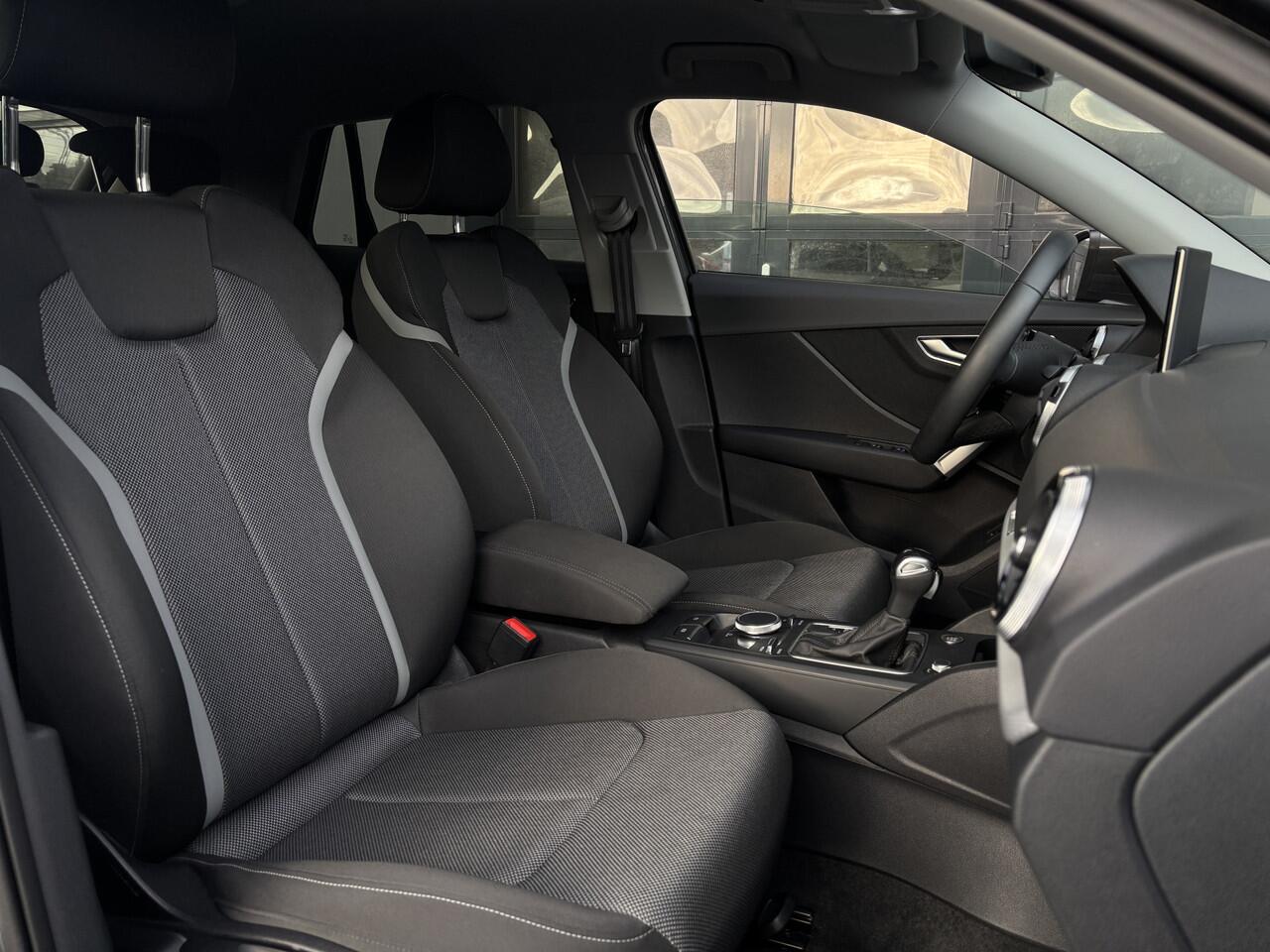 Audi Q2 35 TFSI S-line Black Edition