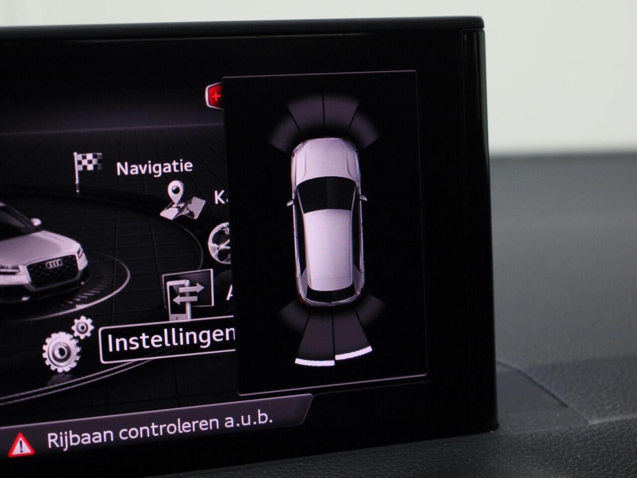 Audi Q2 35 TFSI/150PK S-tronic epic · Apple/Android Car Play · Navigatie · Parkeersensoren · Stoelverwarming