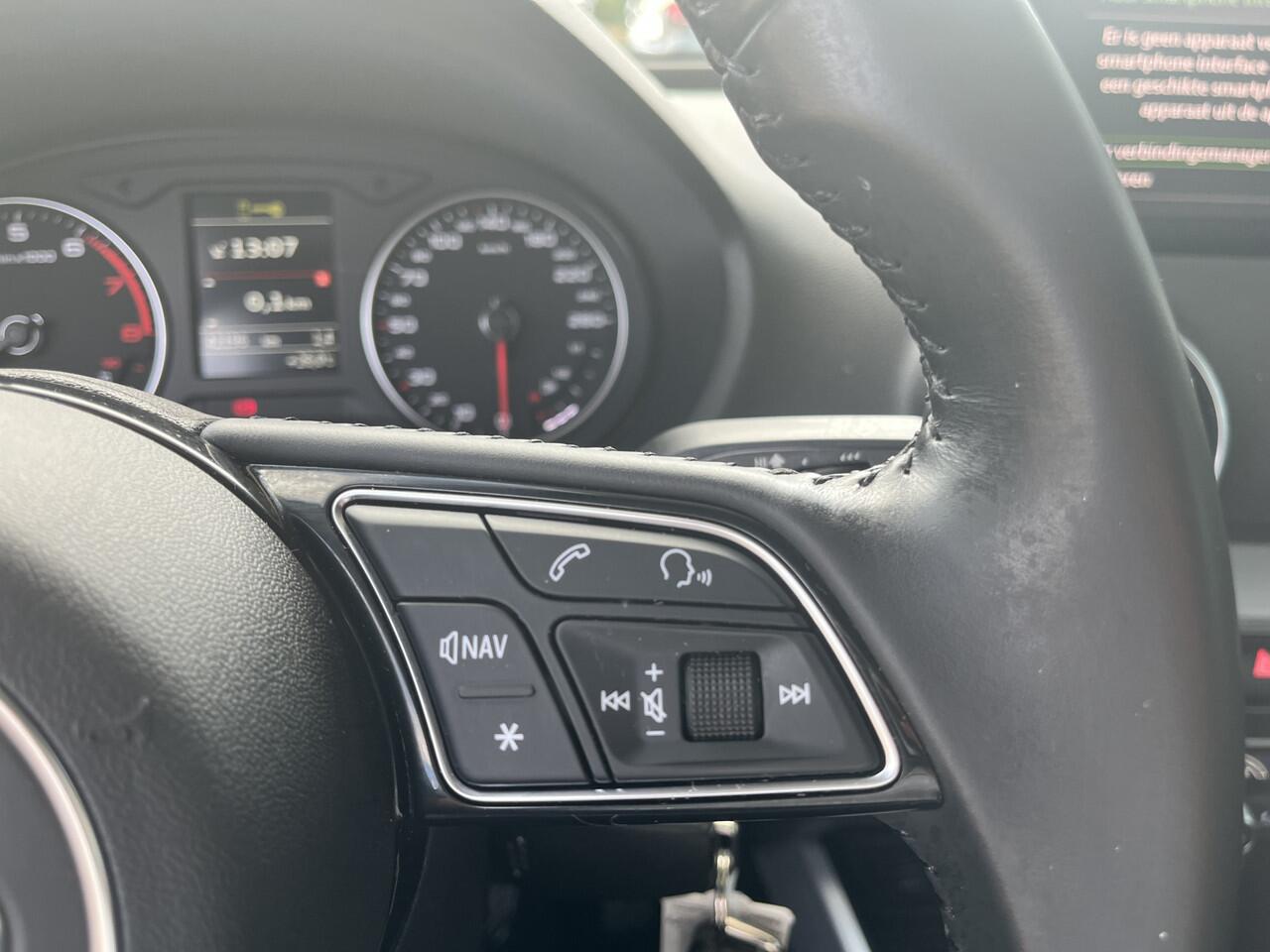 Audi Q2 30 TFSI Epic 115pk / LED verlichting / Parkeersensoren achterzijde / Navigatie / Climate control / 17''LMV