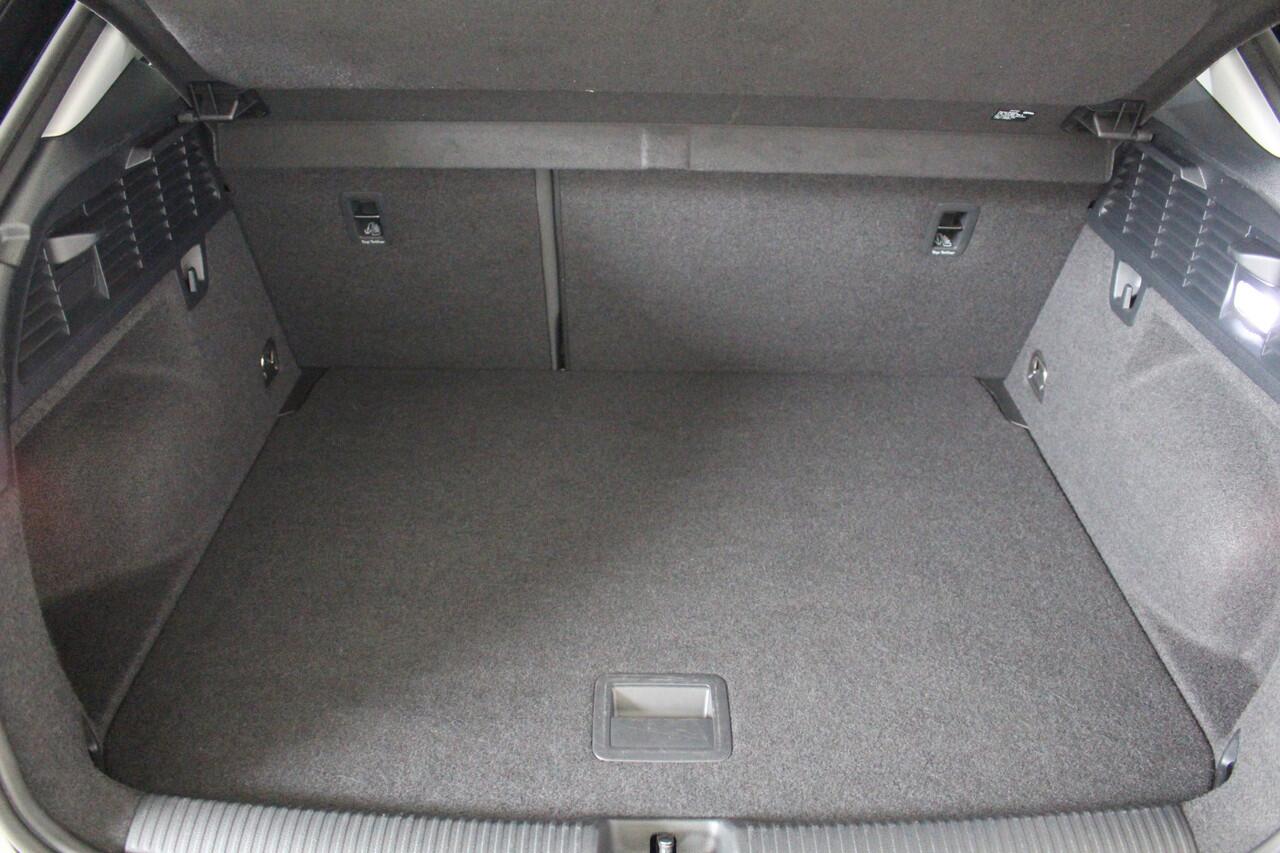 Audi Q2 35 TFSI S-Line Edition Automaat Navigatie | Panoramadak | El. achterklep | Camera