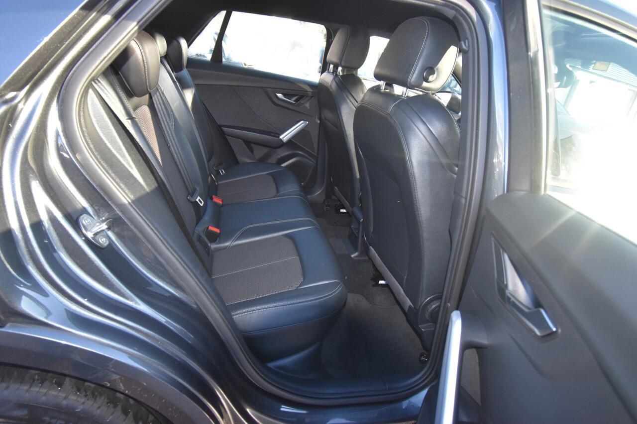 Audi Q2 35 TFSI S Edition , NAVI , CLIMATR , LED KOPL , PDC A , LMV 17 , CR CONTR ,