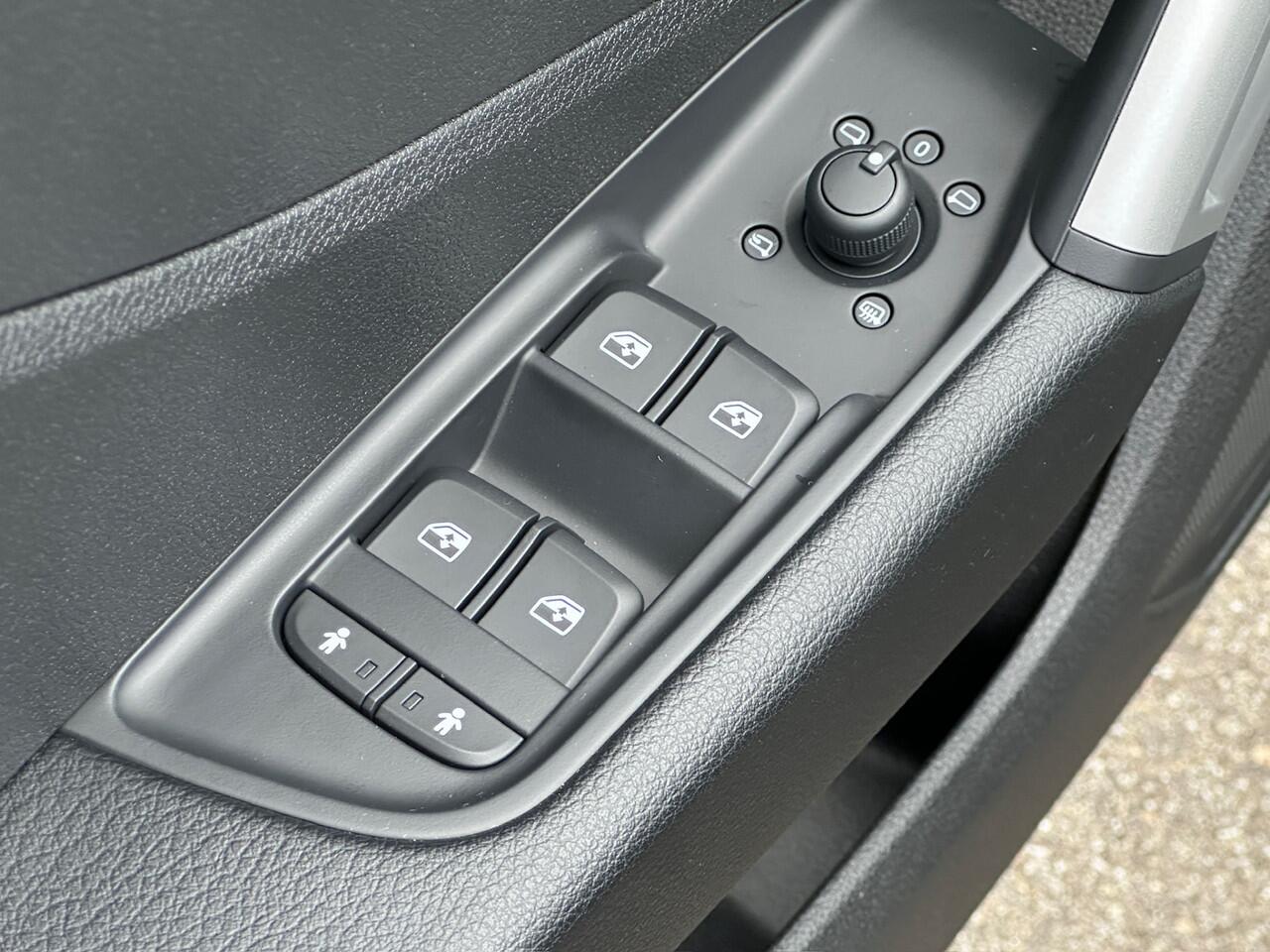 Audi Q2 35 TFSI 150pk S-tronic Advanced | Vernieuwd dashboard | Camera | Carplay | Adapt. Cruise | Rijklaar incl. garantie