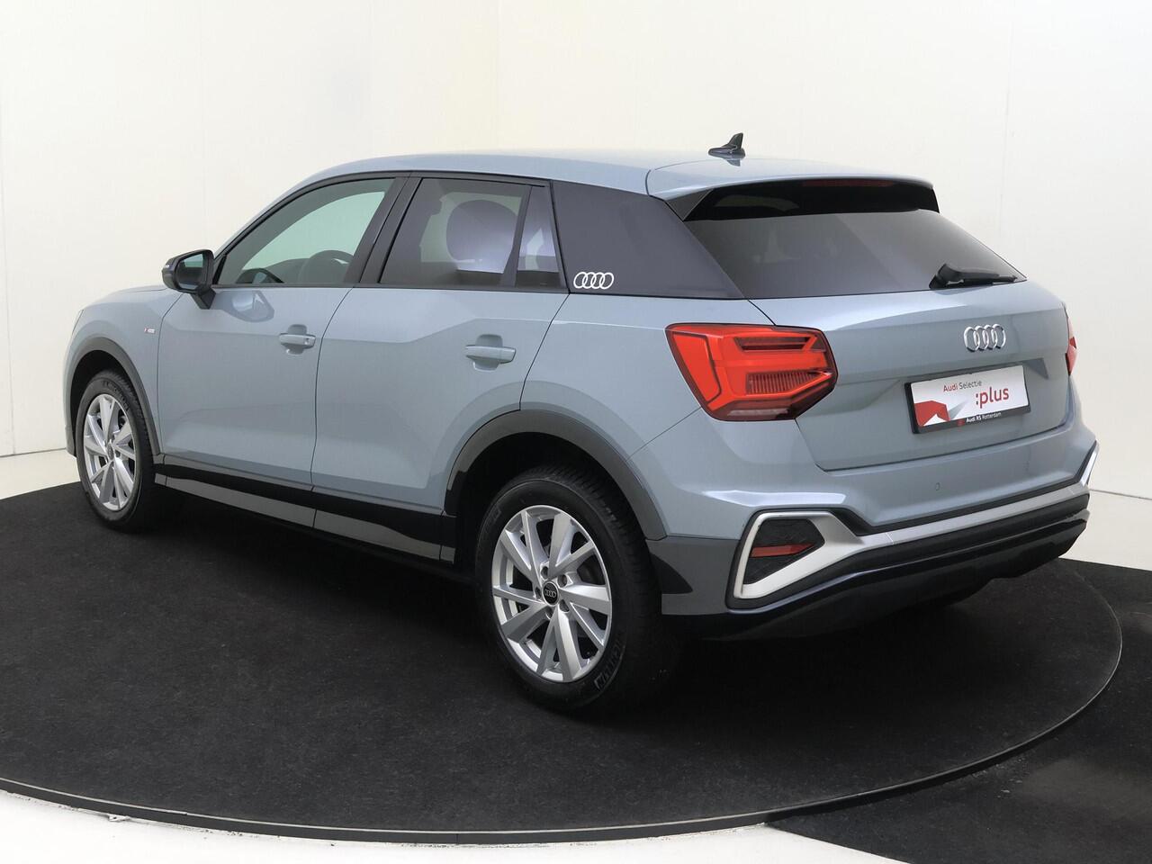 Audi Q2 35 TFSI S Edition | Trekhaak | Lederen sportstoelen | SONOS audio | Standkachel | LED matrix verlichting | Keyless | CarPlay | Sfeerverlichting |