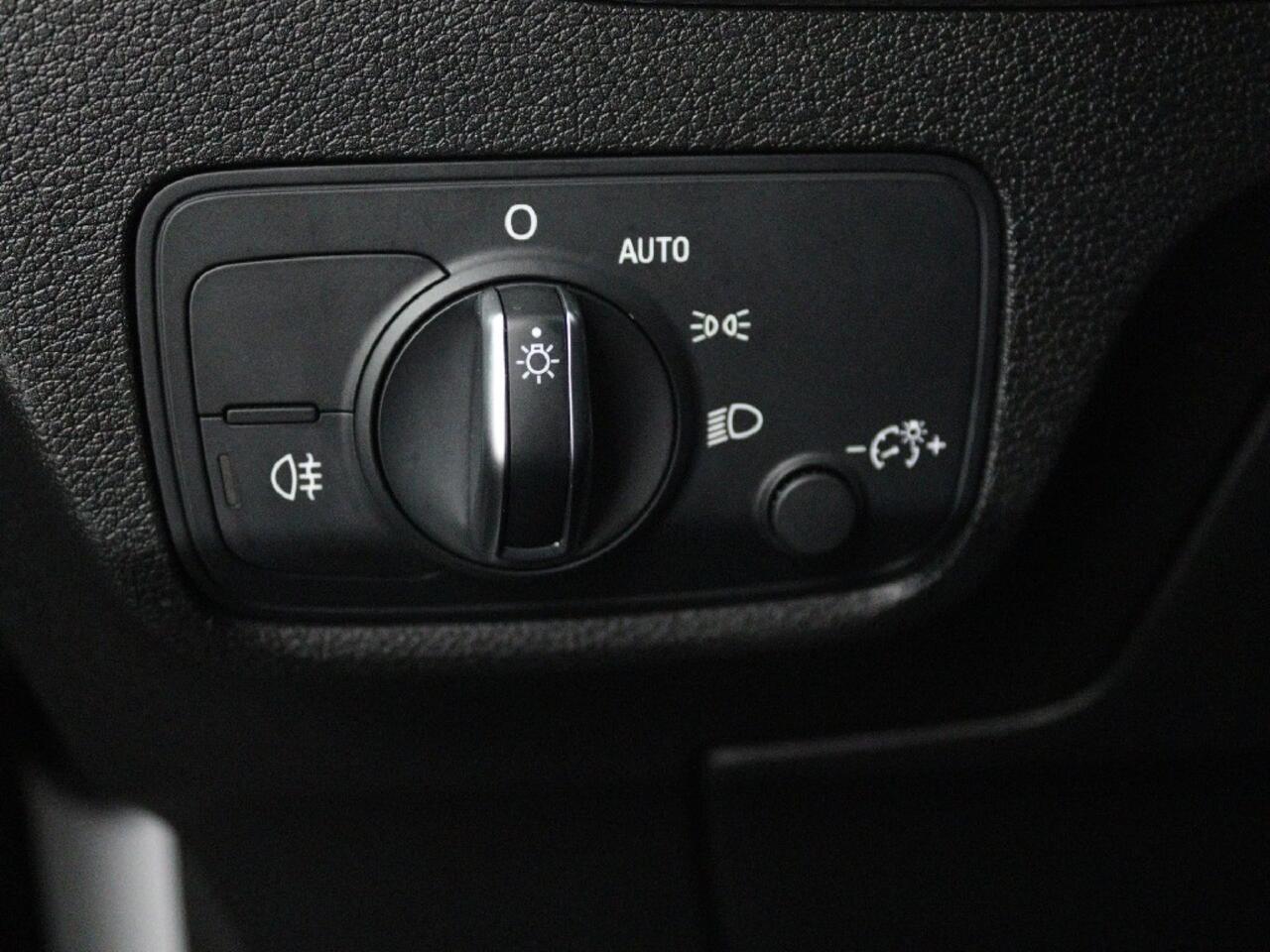 Audi Q2 35 TFSI S edition