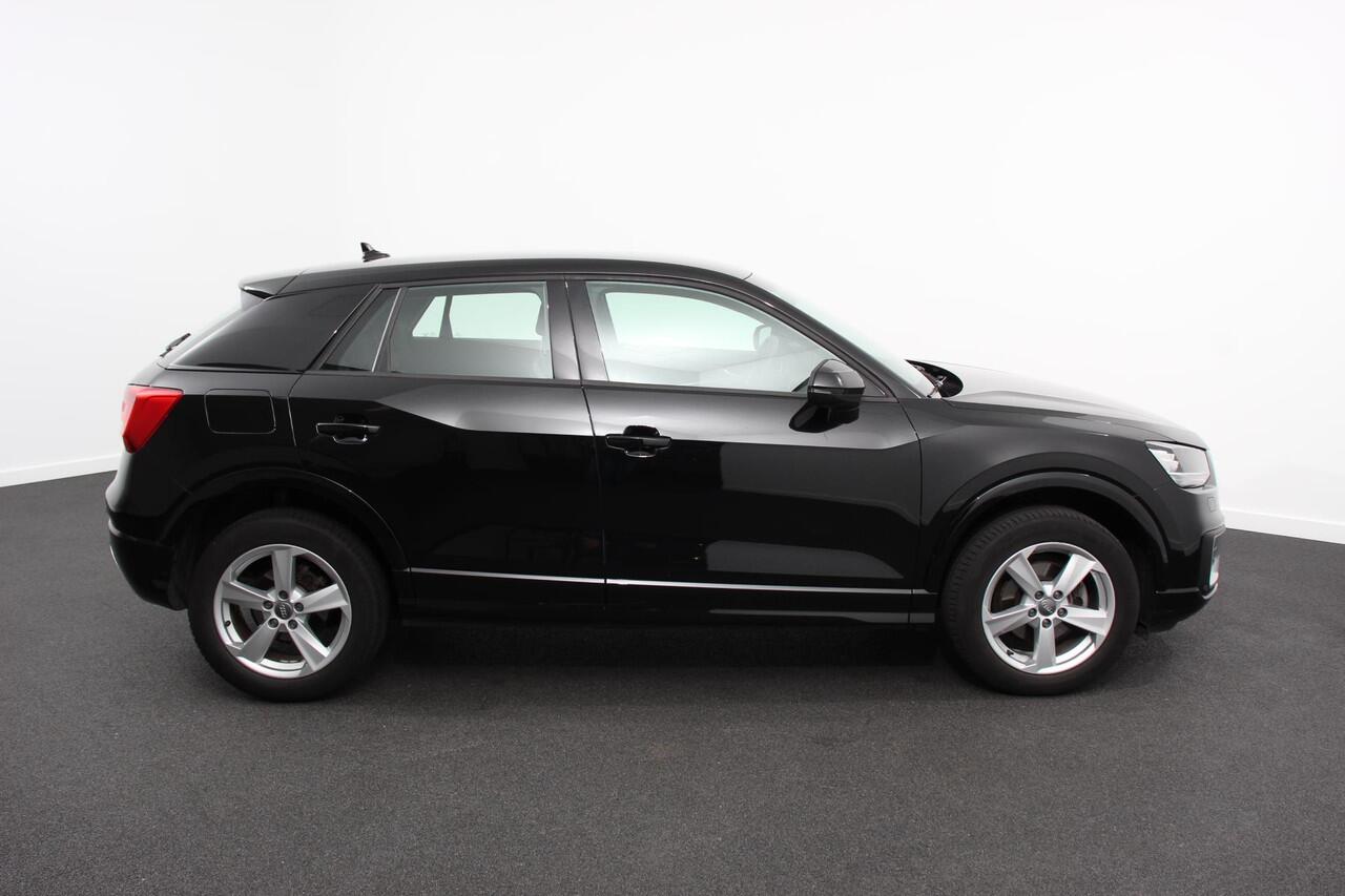 Audi Q2 35 TFSI 150pk Automaat Sport Prestige Plus Audi Q2 35 TFSI 150pk S-Tronic Sport Prestige Plus | Navigatie | Apple Carplay / Android Auto | Climate Control | Adaptive Cruise Control | Dab | Stoelverwarming | LMV 17"