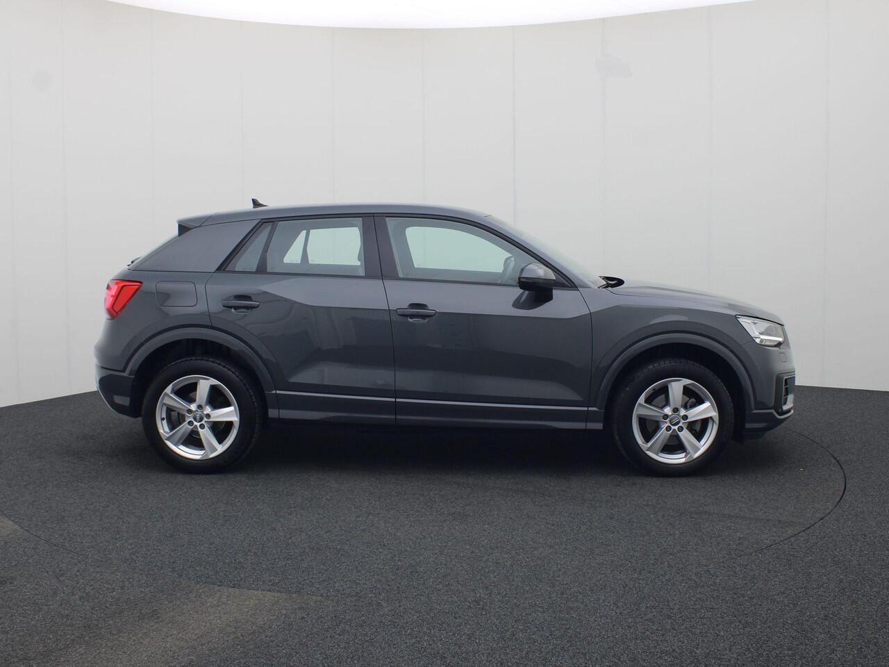 Audi Q2 35 TFSI/150PK S-tronic epic · Apple/Android Car Play · Navigatie · Parkeersensoren · Stoelverwarming