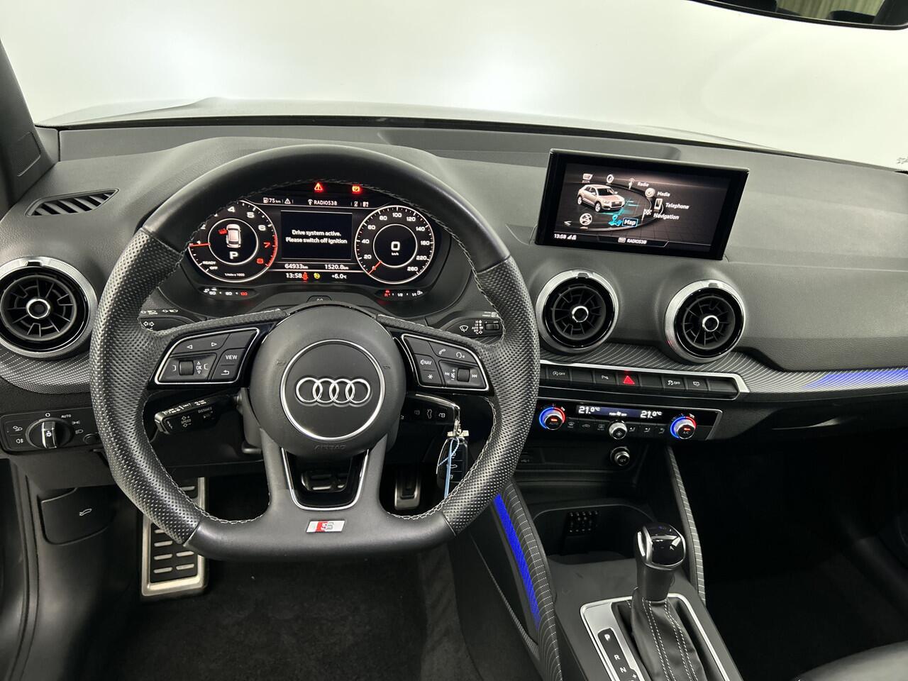 Audi Q2 TFSI Aut. 3xS-Line Digi.Dash/Half-Leder/Sportstoelen/Camera/Carplay
