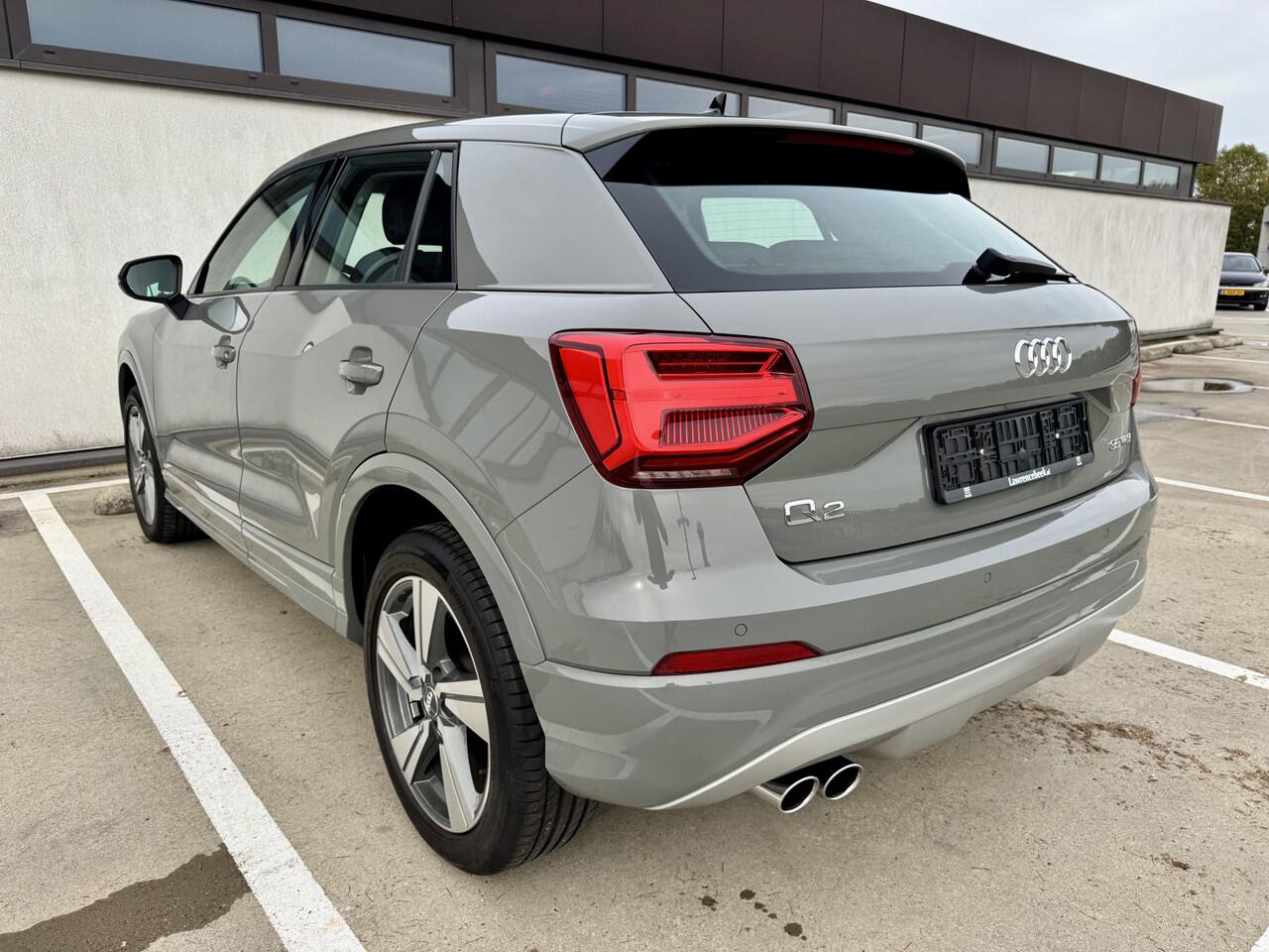 Audi Q2 35 TFSI CoD 150 pk Sport | S-Tronic | Manhattangrijs Metallic | uniek lage km stand | 1ste eign. | Nieuw staat | | Kleurcode X7L |