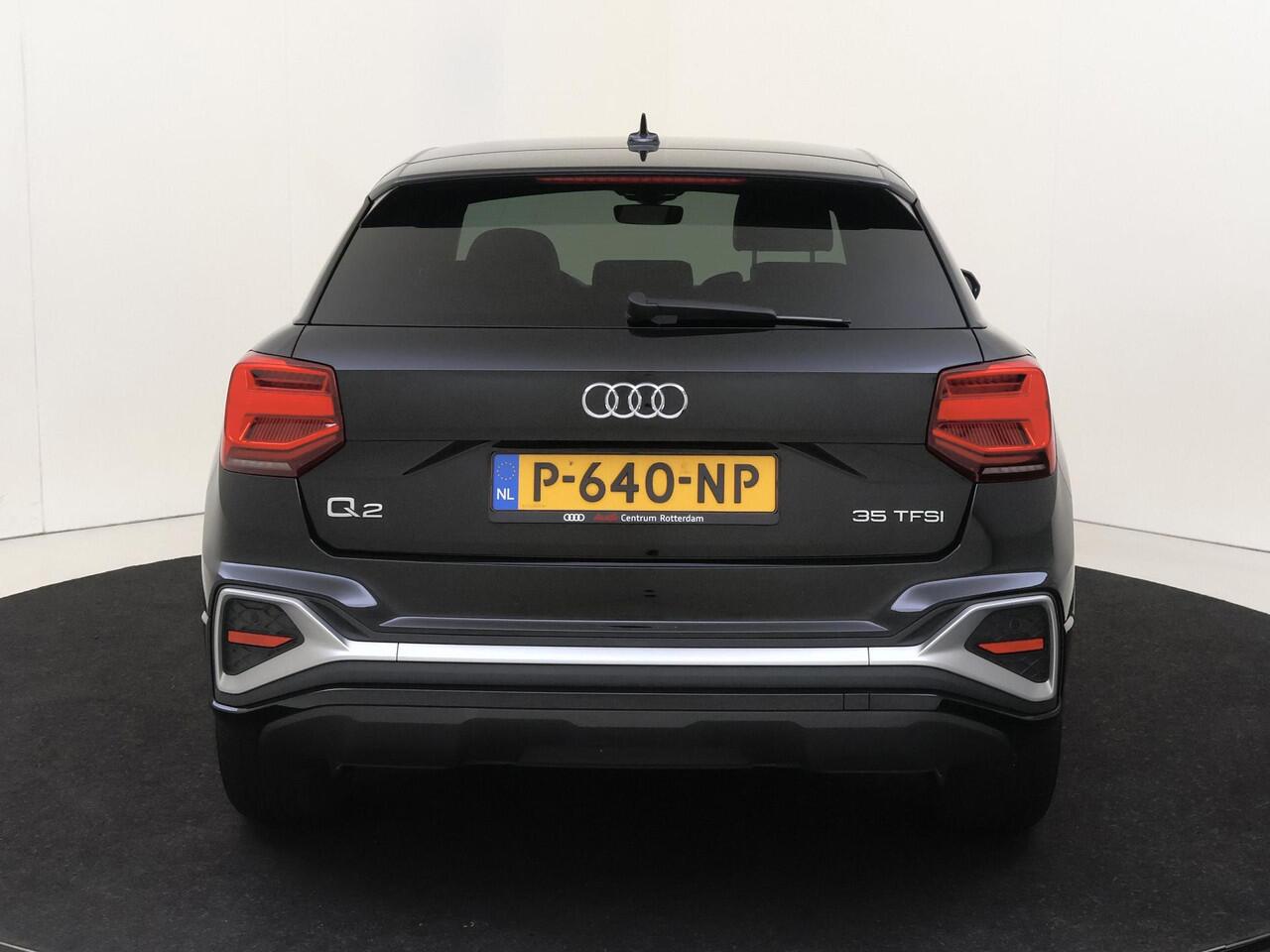 Audi Q2 35 TFSI S Edition | LED matrix verlichting | CarPlay | Virtual cockpit | Cruise control | Navigatie | S-line interieur | Climate control |