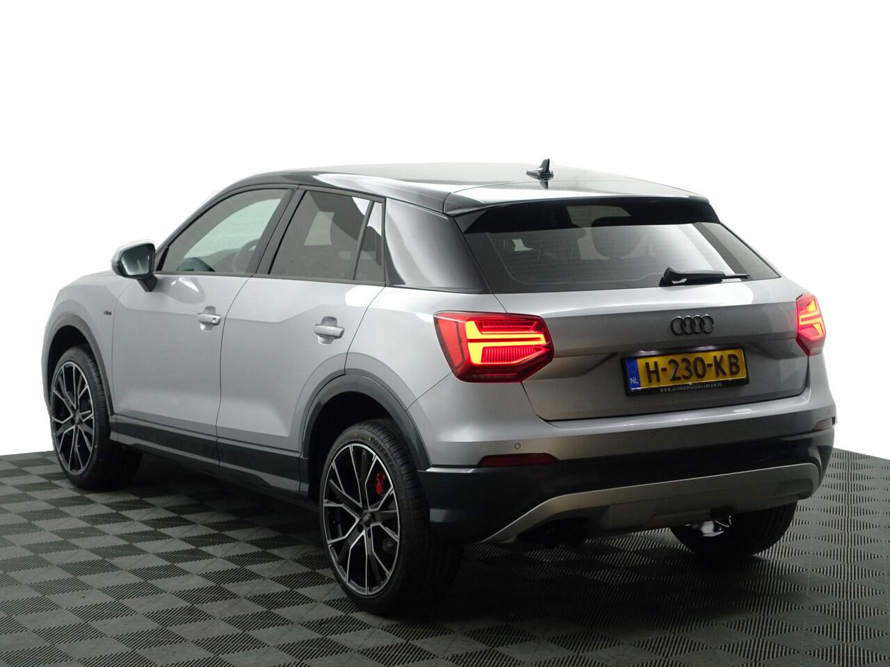 Audi Q2 35 TFSI S Competition Aut- Two Tone, Xenon Led, Park Assist, Stoelverwarming, Navi, Clima, Cruise