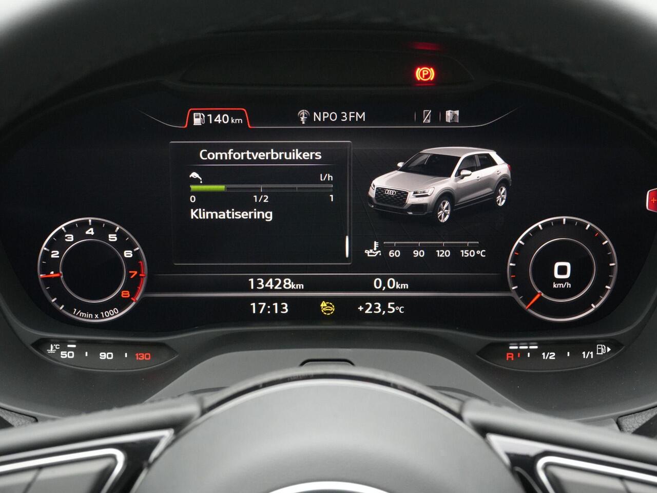 Audi Q2 1.0 30 TFSI 110 pk Advanced edition | Panoramadak | LED koplampen | Achteruitrijcamera | Side Assist | Cruise control | 17 inch