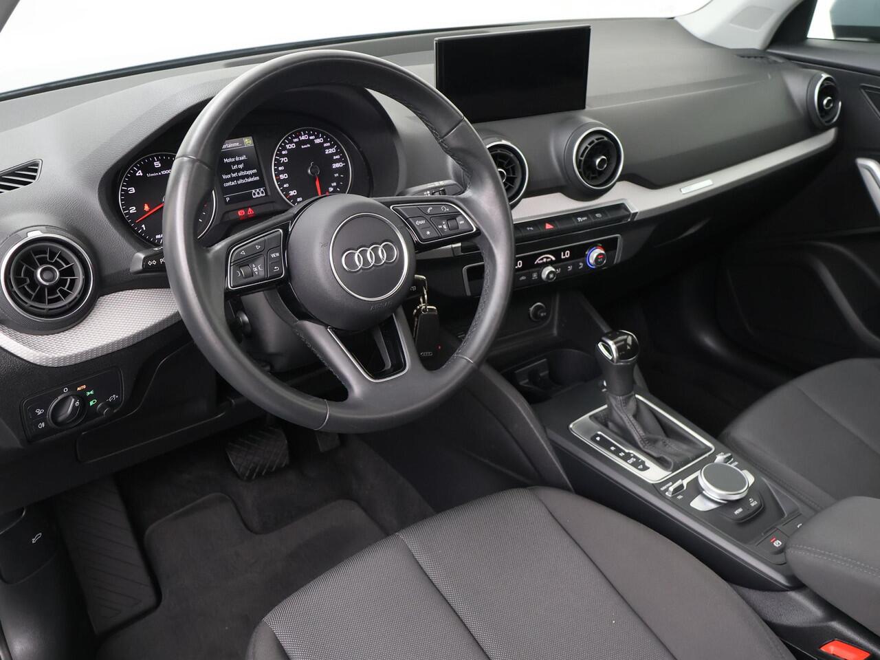 Audi Q2 35 TFSI Pro Line | Trekhaak | Panodak | Achteruitrijcamera | Navigatie | Parkeersensoren | Adaptive Cruisecontrol |